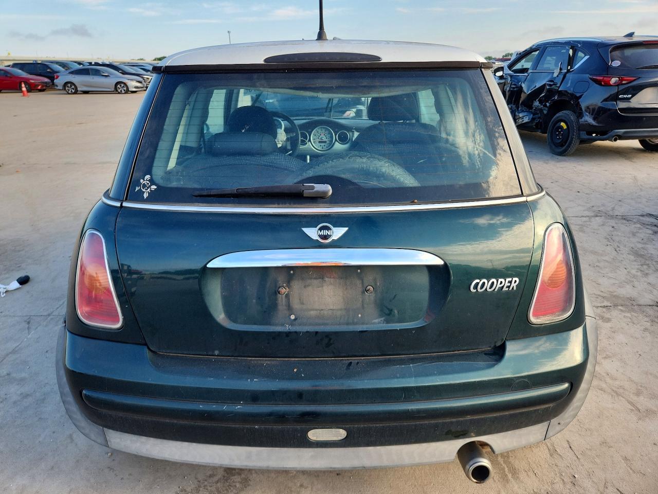 2003 Mini Cooper Green vin: WMWRC33443TJ50921