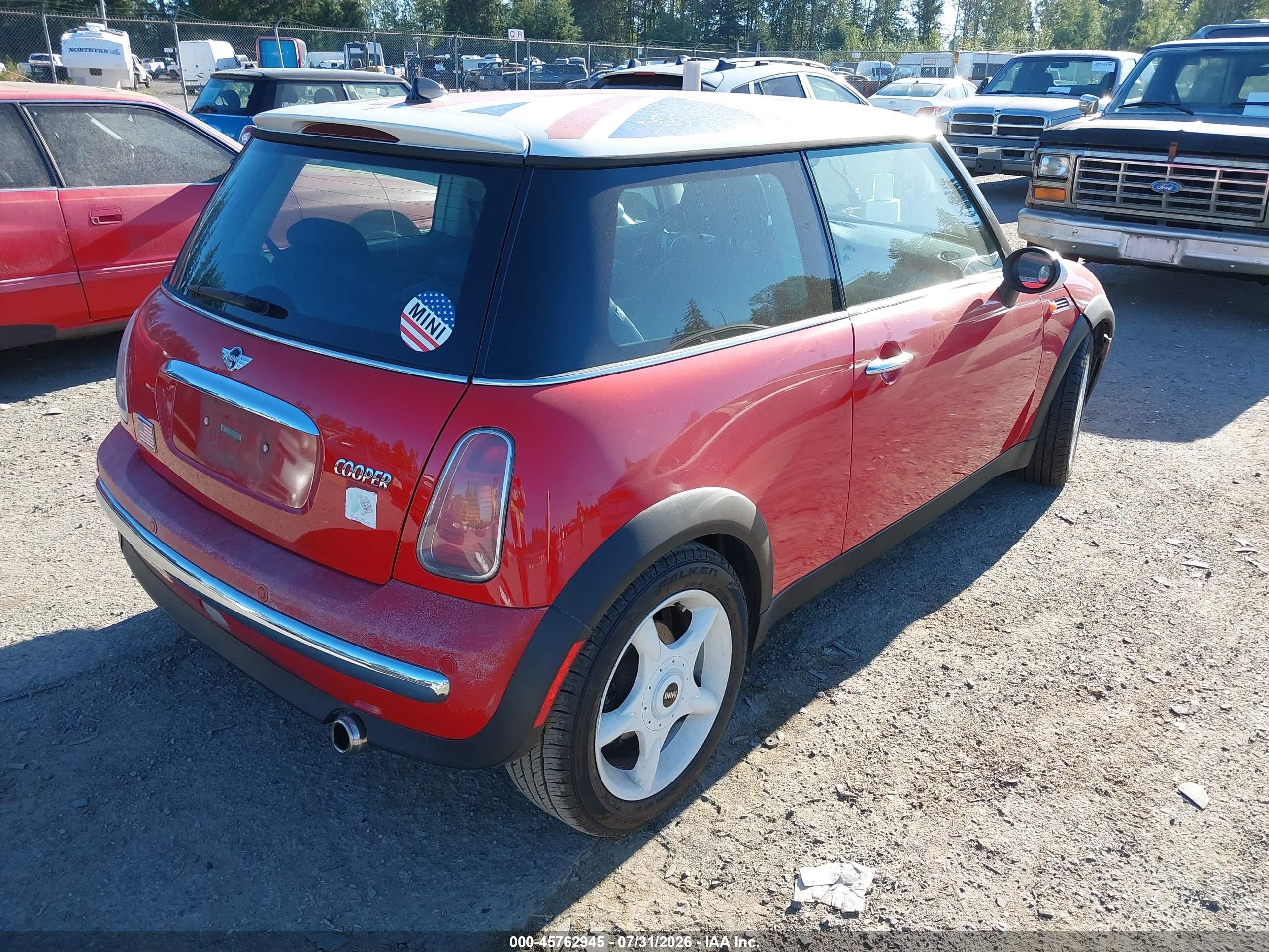 2003 Mini Cooper   Красный vin: WMWRC33453TE16773