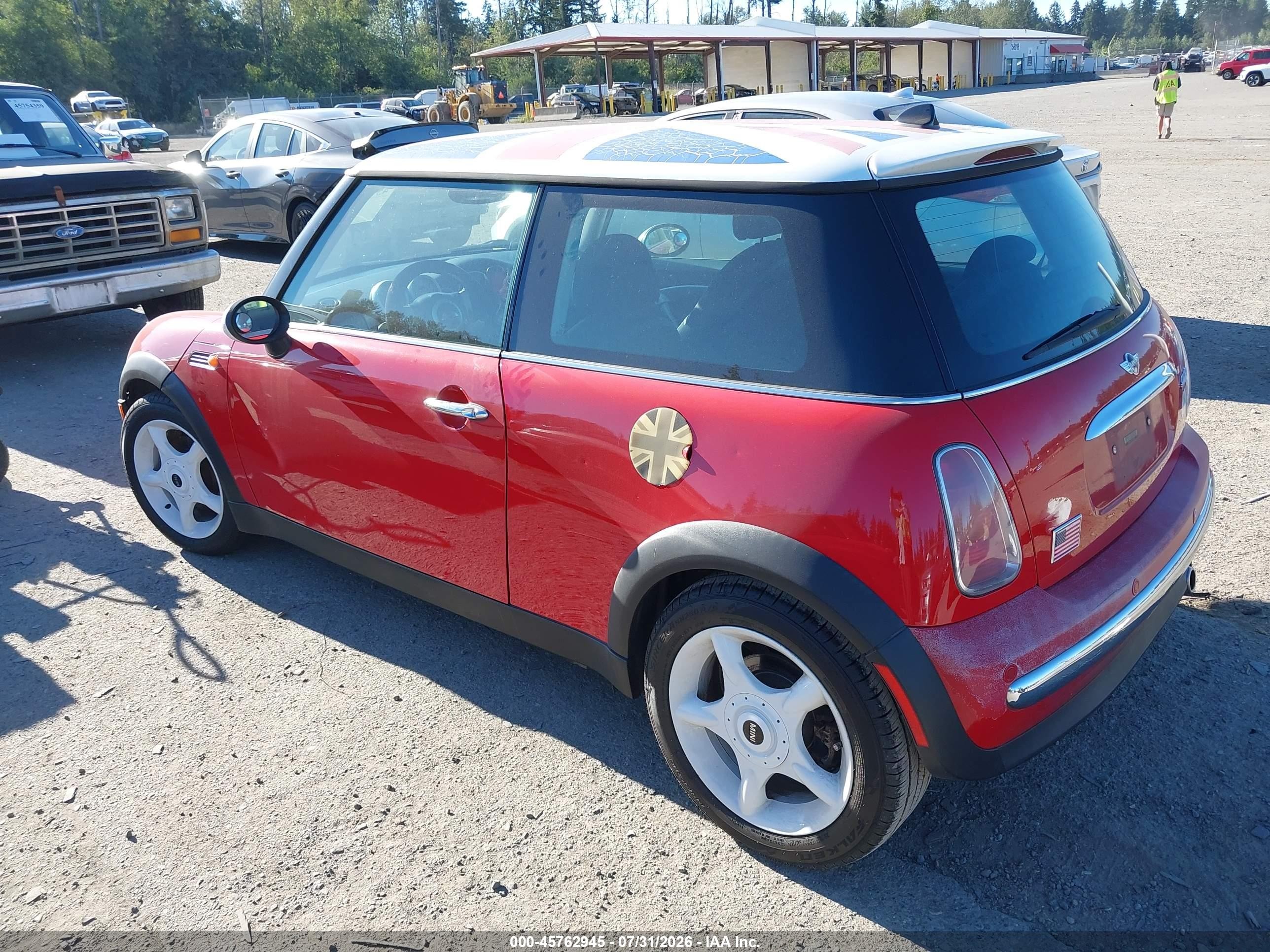 2003 Mini Cooper   Красный vin: WMWRC33453TE16773