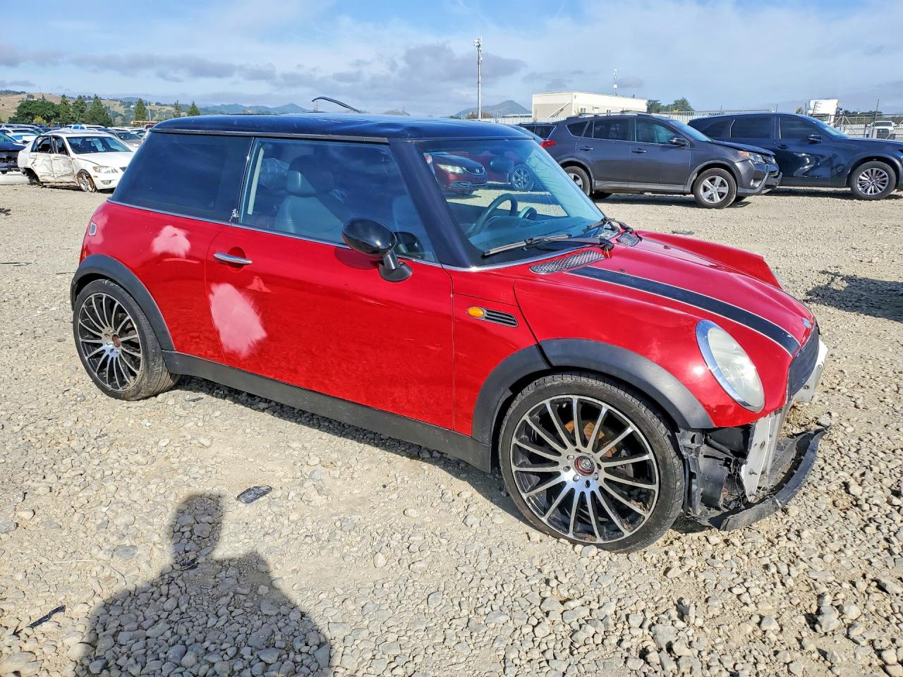 2004 Mini Cooper Red vin: WMWRC33484TC49889