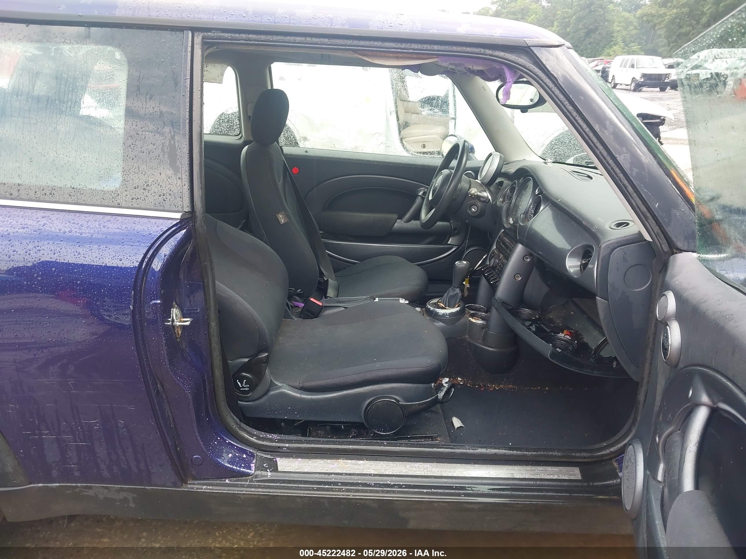 2005 Mini Cooper   Blue vin: WMWRC33485TJ66025