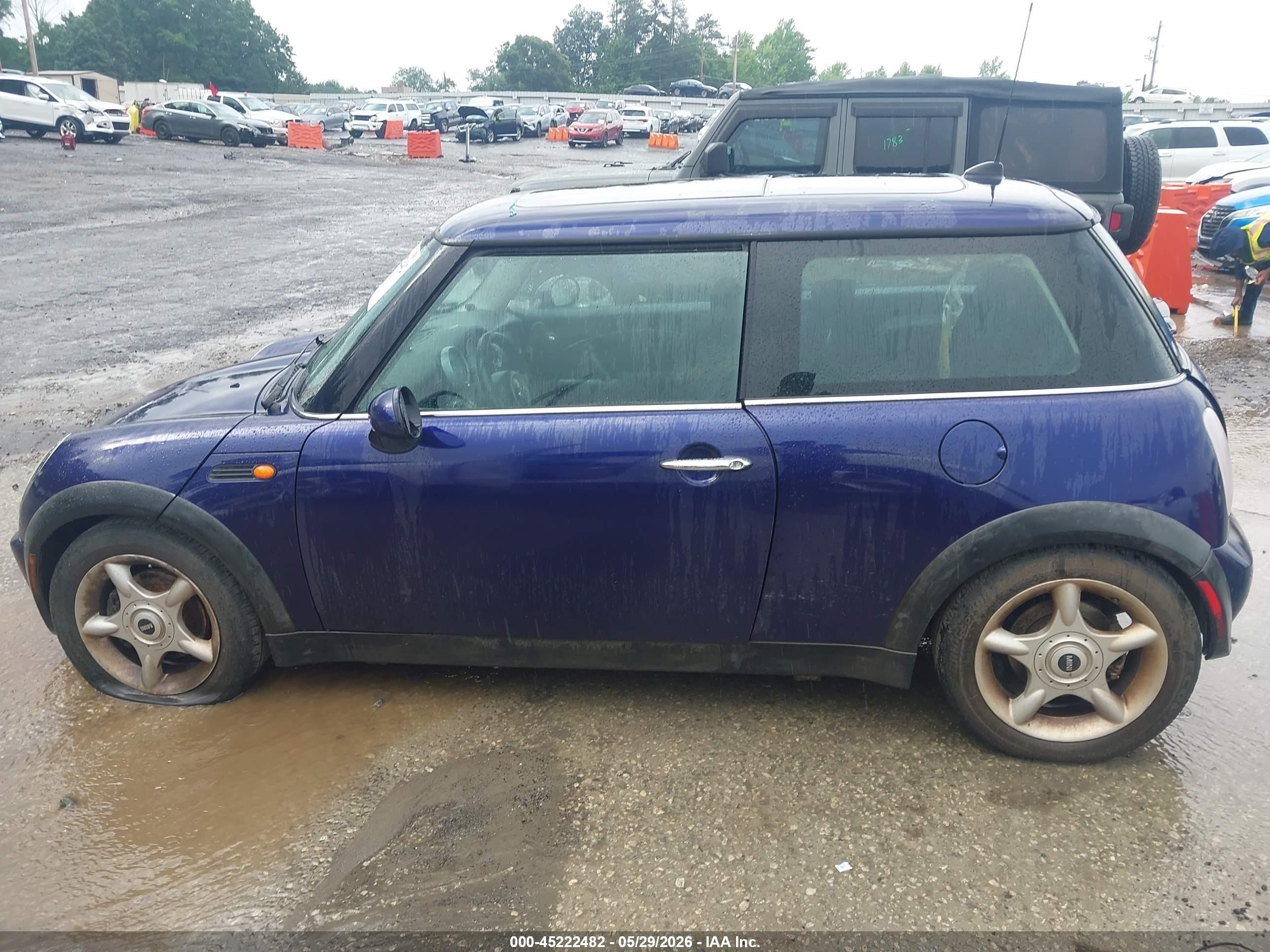 2005 Mini Cooper   Blue vin: WMWRC33485TJ66025