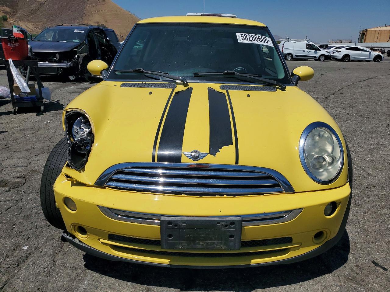 2005 Mini Cooper Желтый vin: WMWRC33485TJ66798