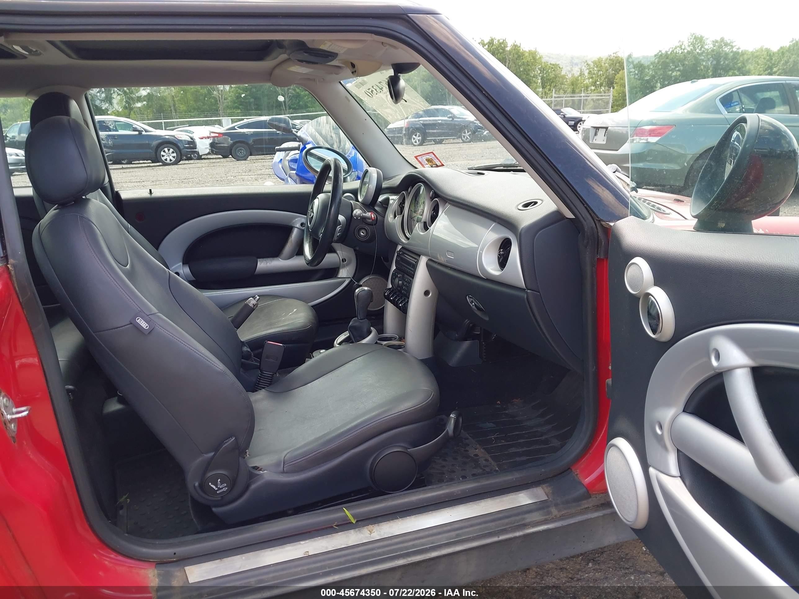 2002 Mini Cooper   Red vin: WMWRC33492TE12448