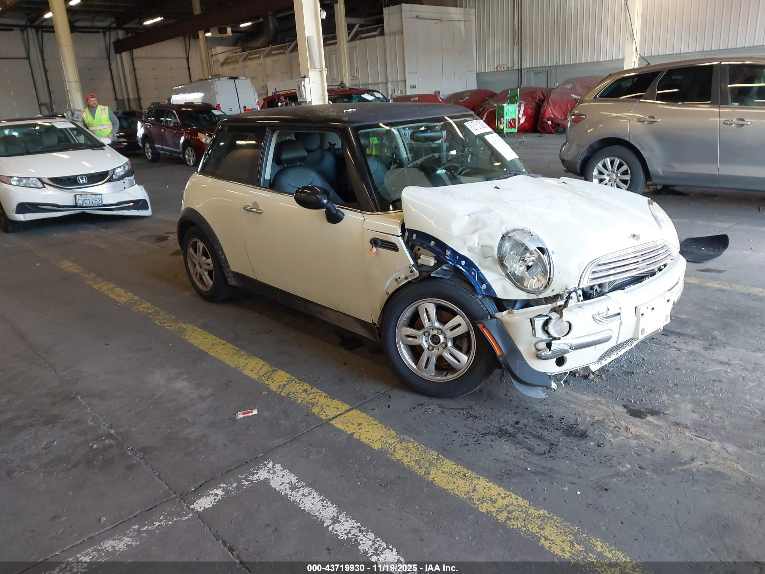 WMWRC33493TE15349