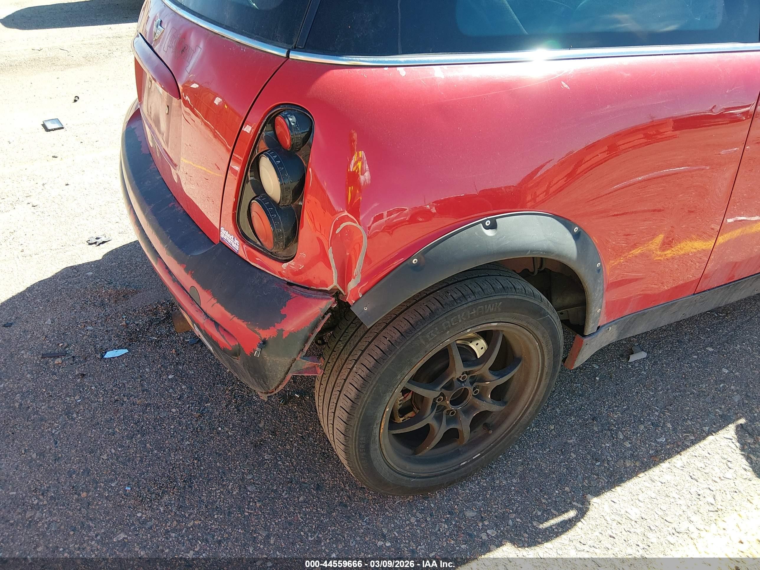 2003 Mini Cooper   Red vin: WMWRC334X3TC44238