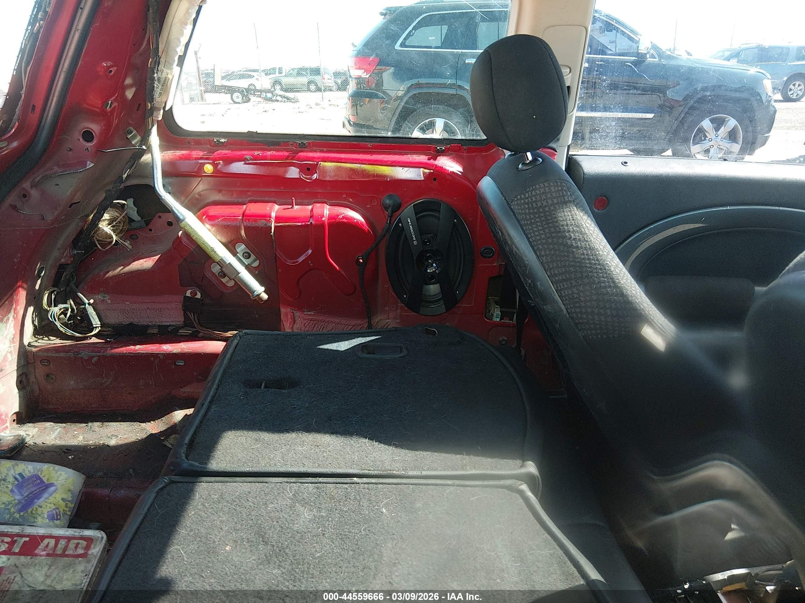 2003 Mini Cooper   Red vin: WMWRC334X3TC44238