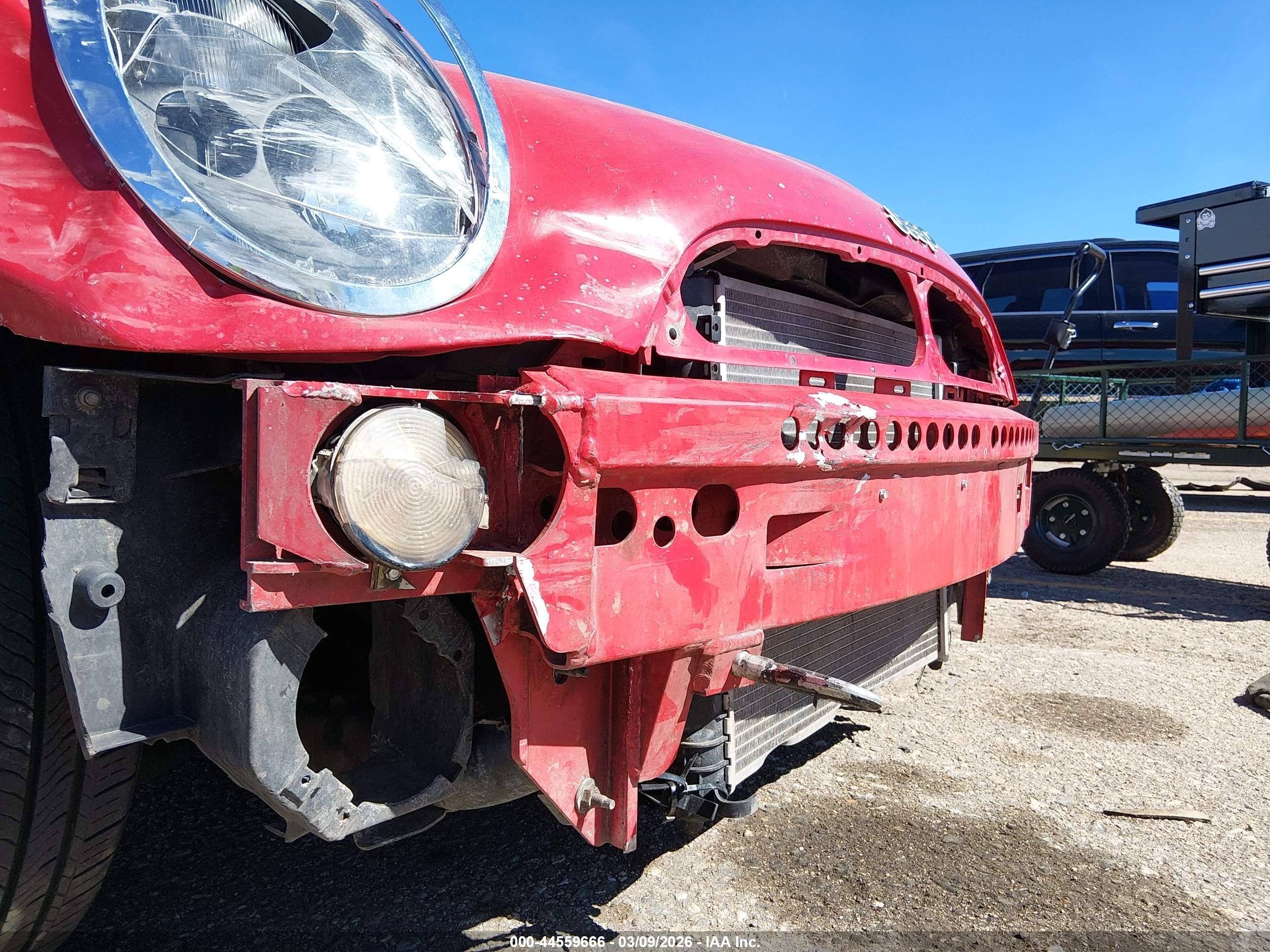 2003 Mini Cooper   Red vin: WMWRC334X3TC44238