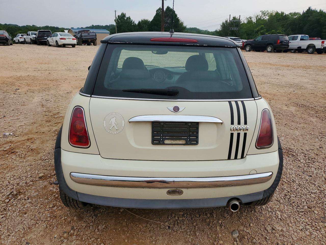 2003 Mini Cooper Cream vin: WMWRC334X3TE13318