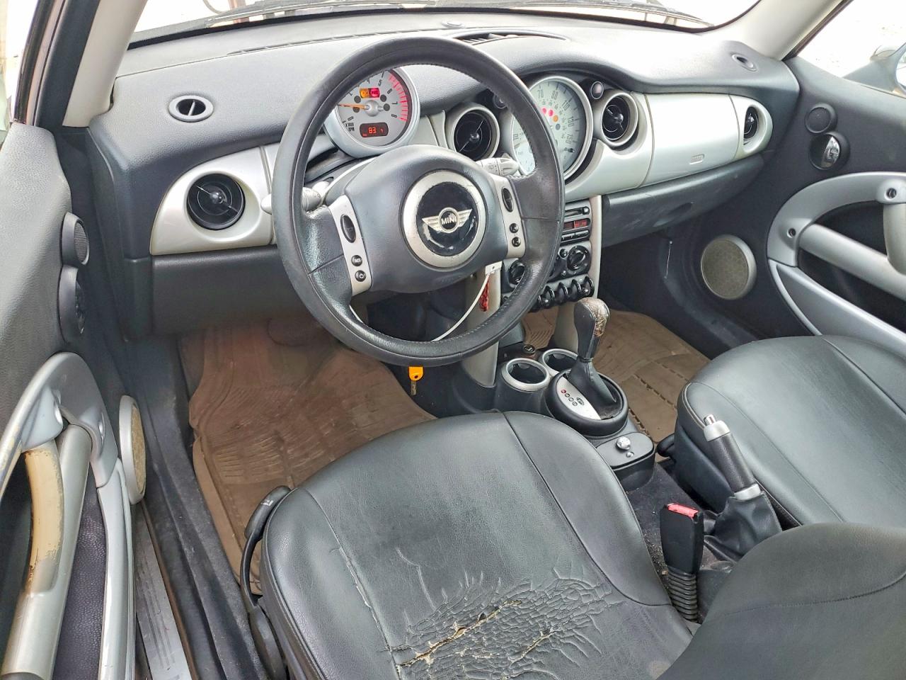 2003 Mini Cooper Cream vin: WMWRC334X3TE13318