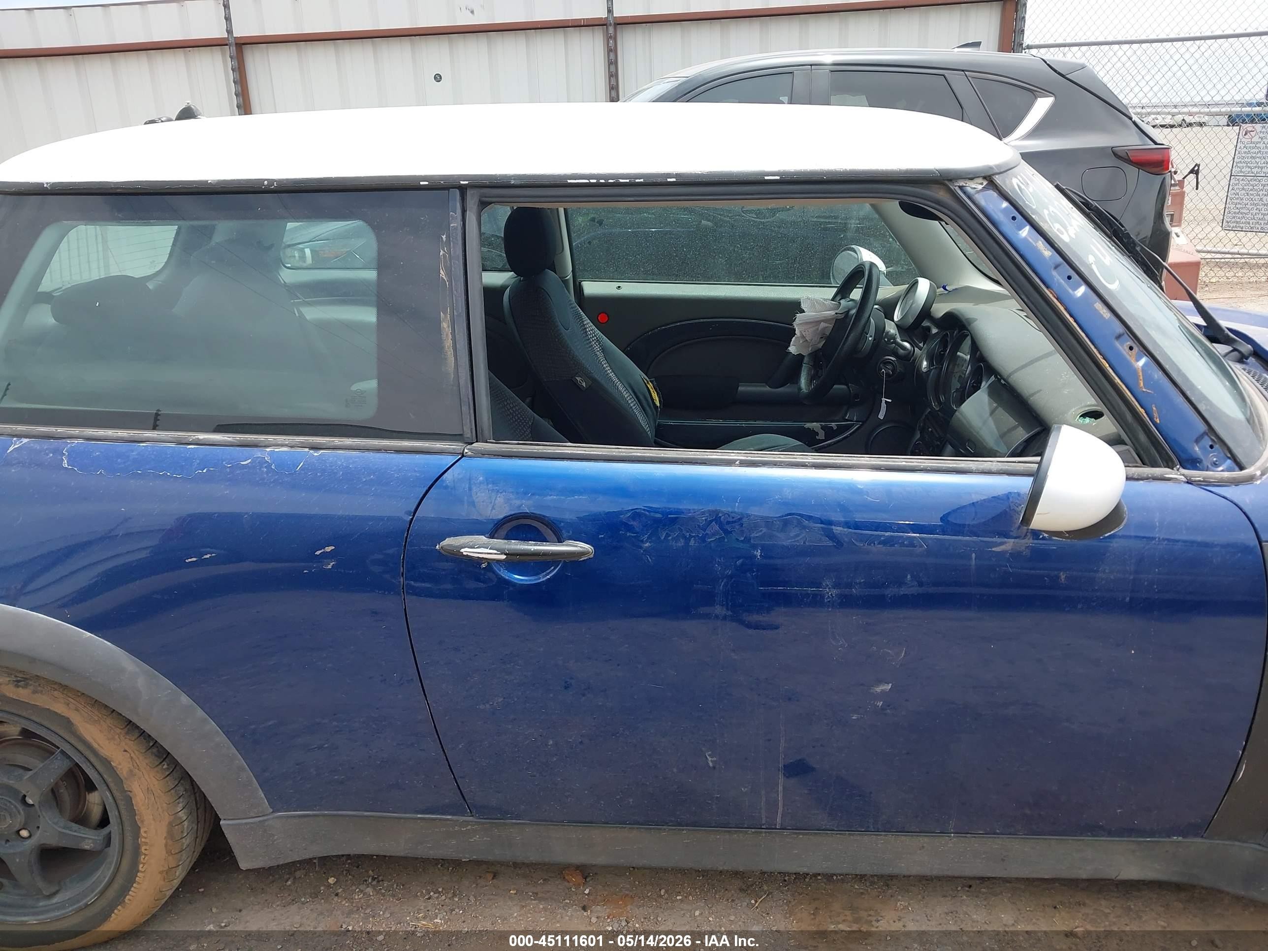 2004 Mini Cooper Blue vin: WMWRC334X4TJ57258
