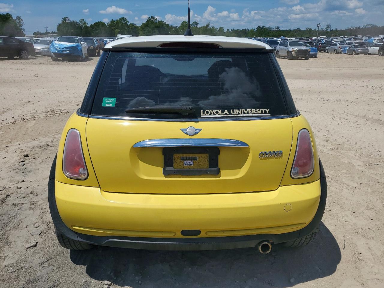 2005 Mini Cooper Yellow vin: WMWRC33505TJ69008