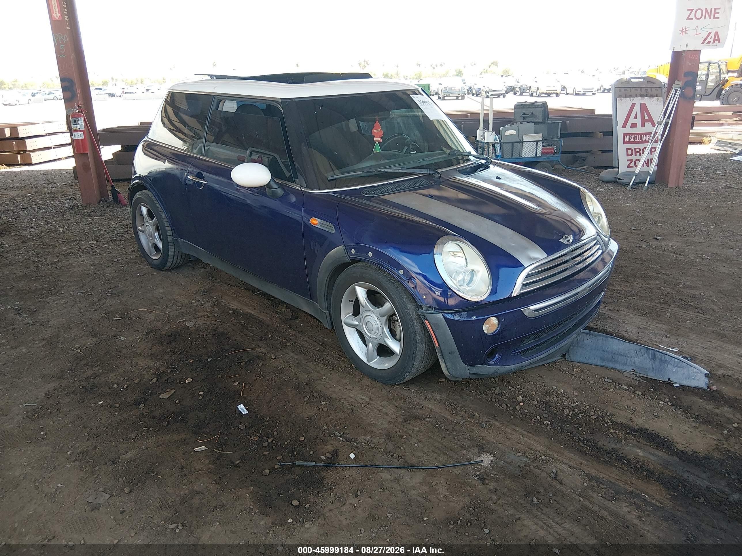 2006 Mini Cooper   Purple vin: WMWRC33506TK64752