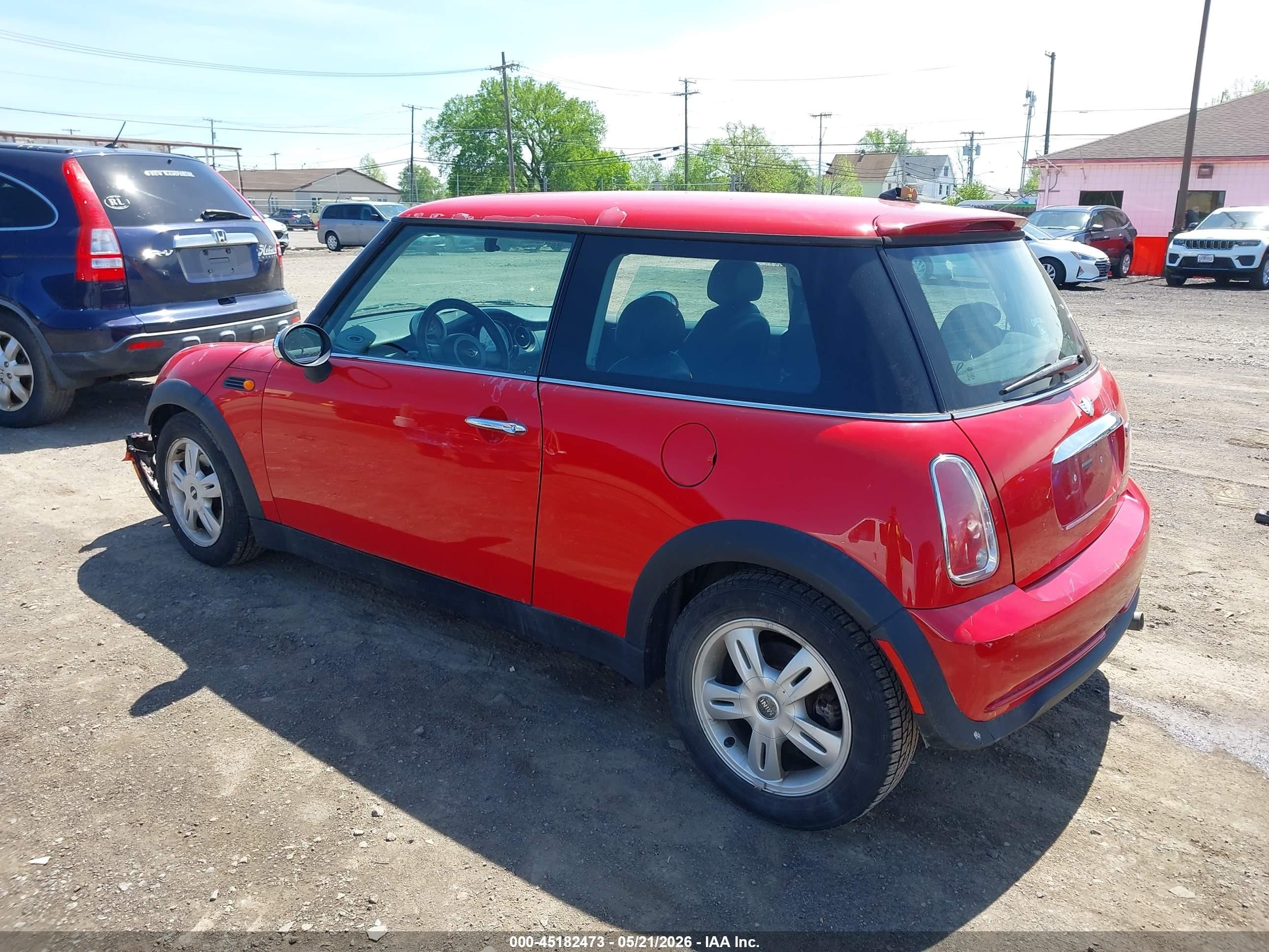 2006 Mini Cooper   Red vin: WMWRC33516TK17889