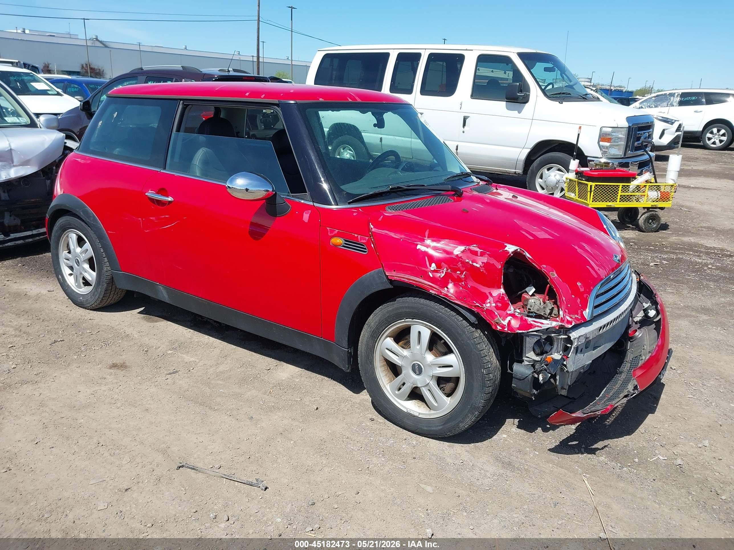 2006 Mini Cooper   Red vin: WMWRC33516TK17889