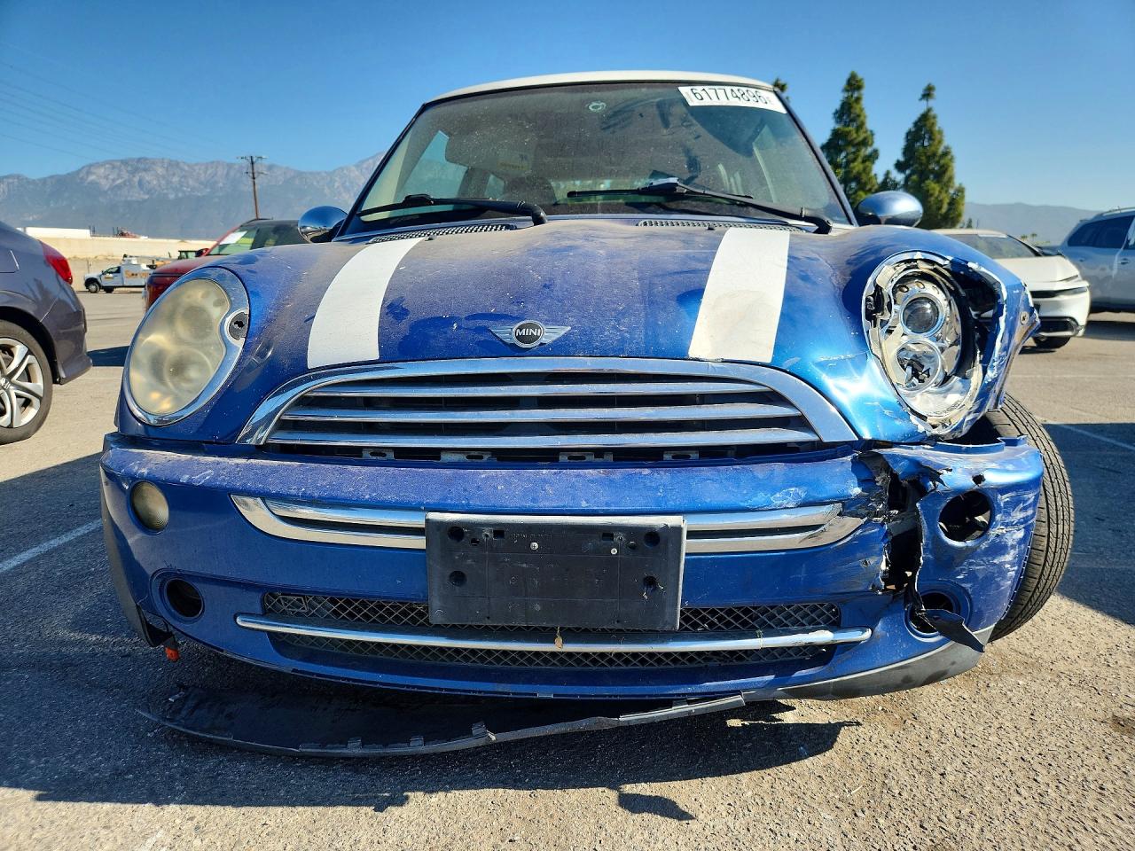 2006 Mini Cooper Blue vin: WMWRC33526TK17402