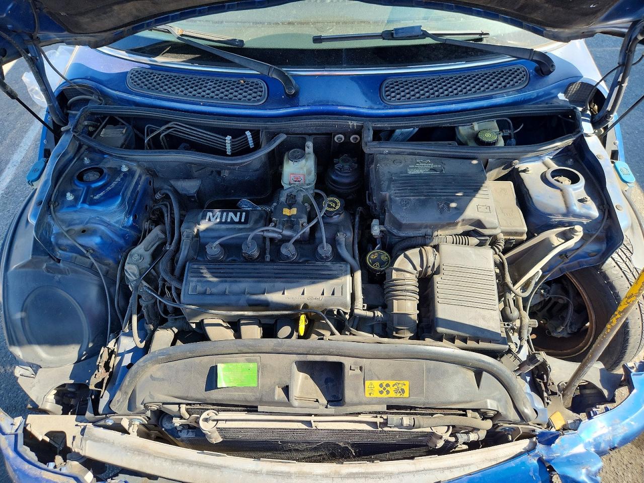 2006 Mini Cooper Blue vin: WMWRC33526TK17402