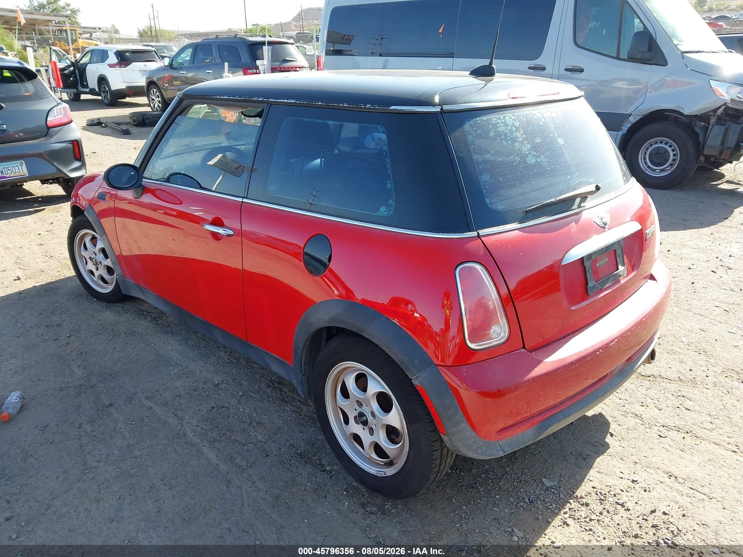 2005 Mini Cooper   Red vin: WMWRC33545TK61724