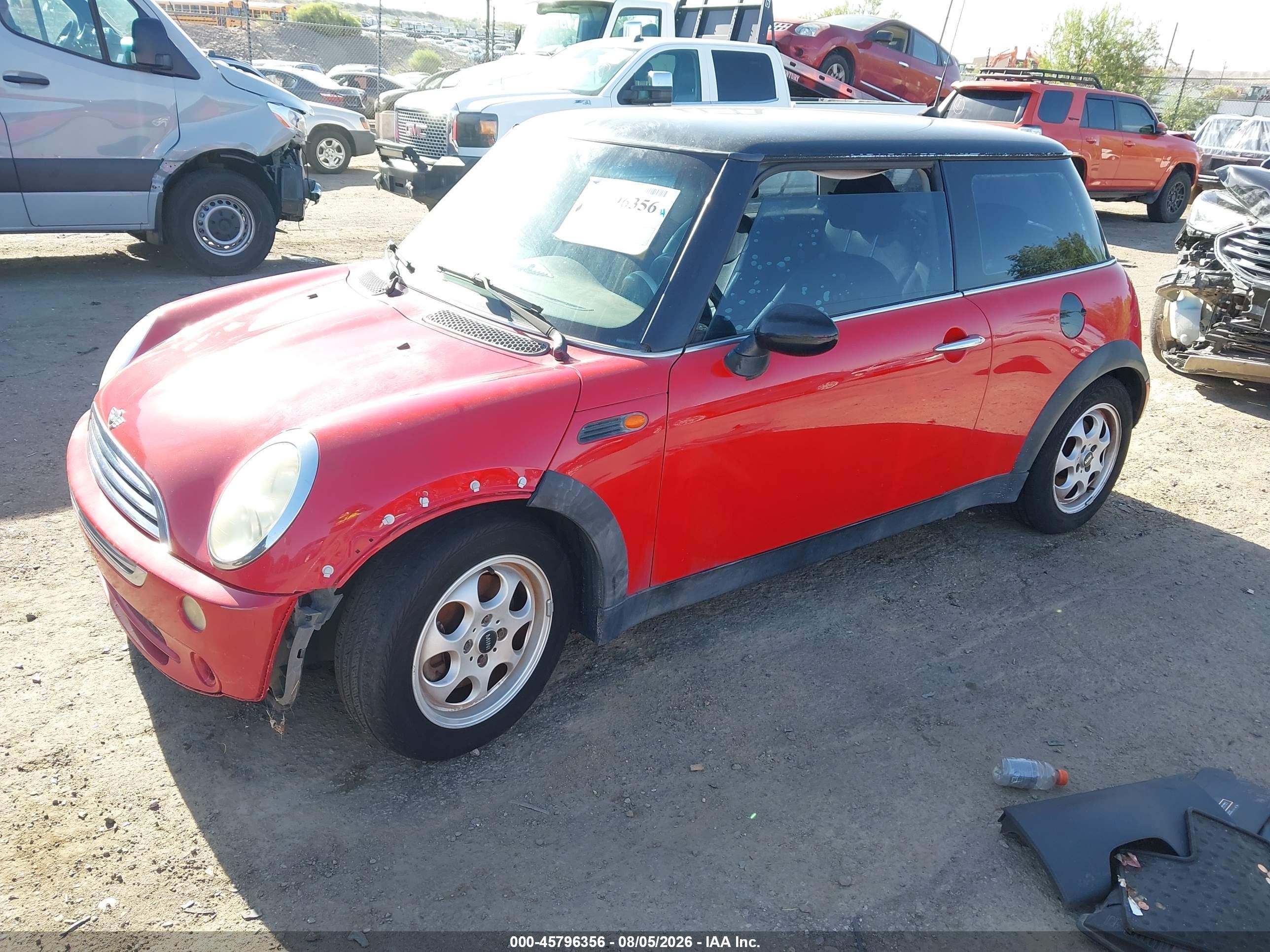 2005 Mini Cooper   Red vin: WMWRC33545TK61724