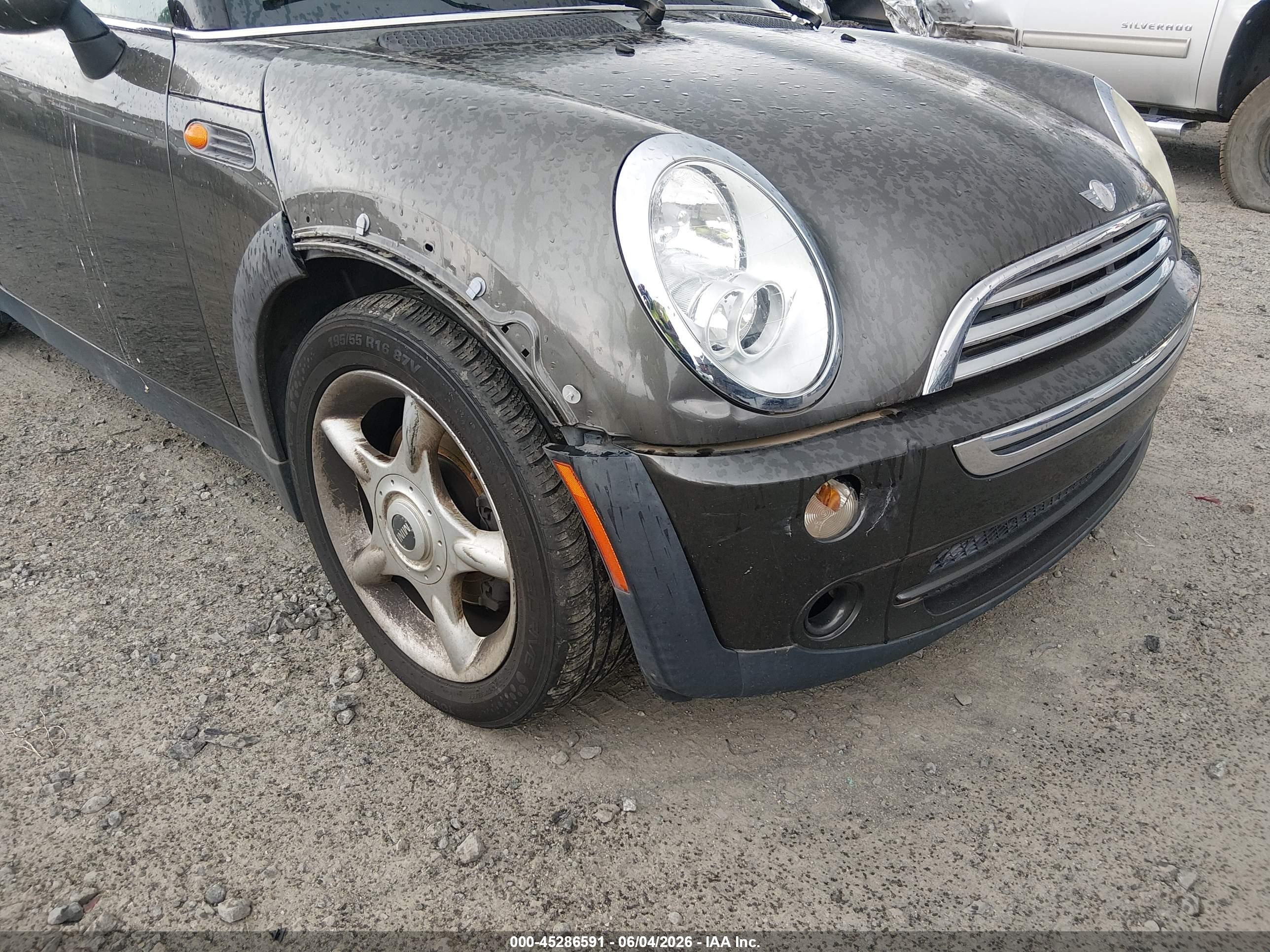 2006 Mini Cooper   Серый vin: WMWRC33546TJ73760