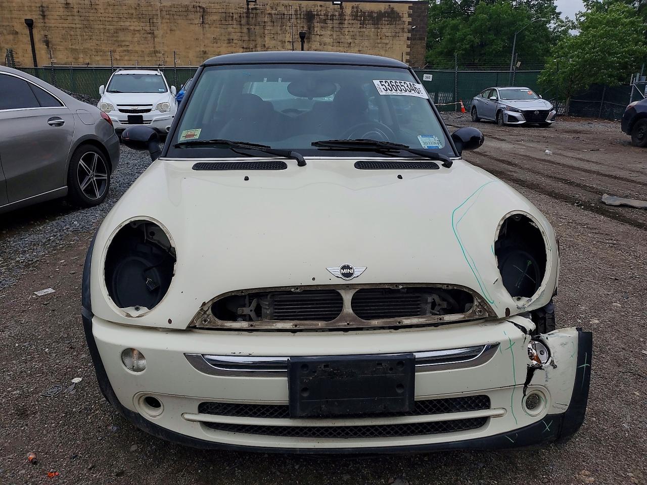 2006 Mini Cooper Белый vin: WMWRC33546TJ78330
