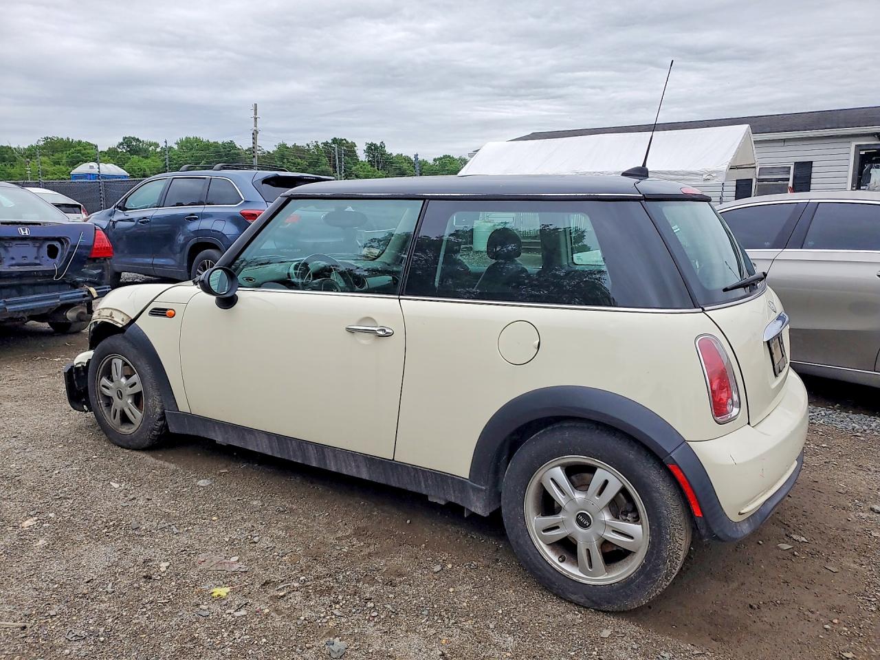 2006 Mini Cooper Белый vin: WMWRC33546TJ78330