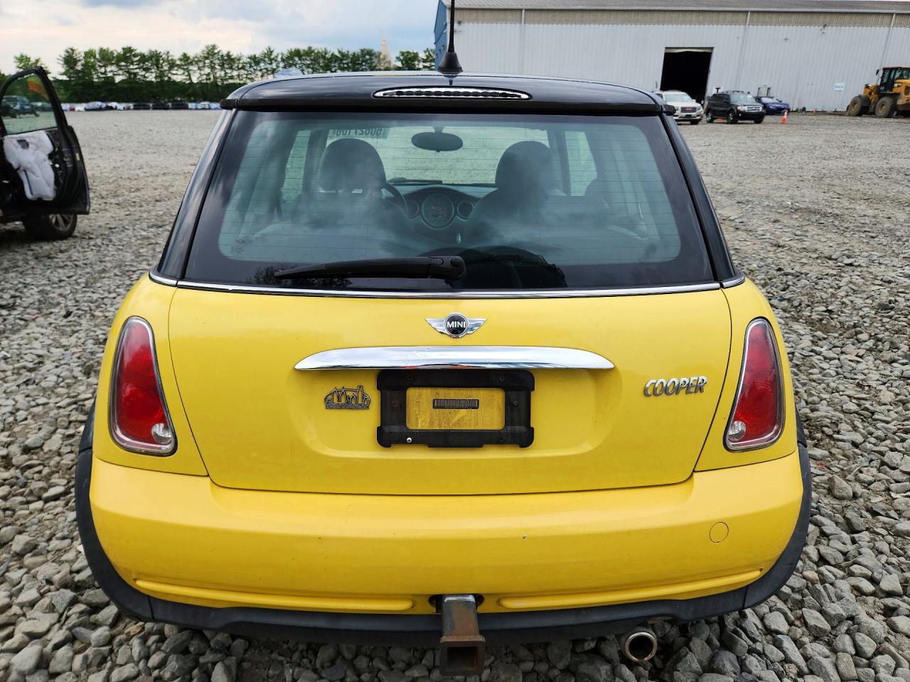 2005 Mini Cooper Yellow vin: WMWRC33555TJ72759