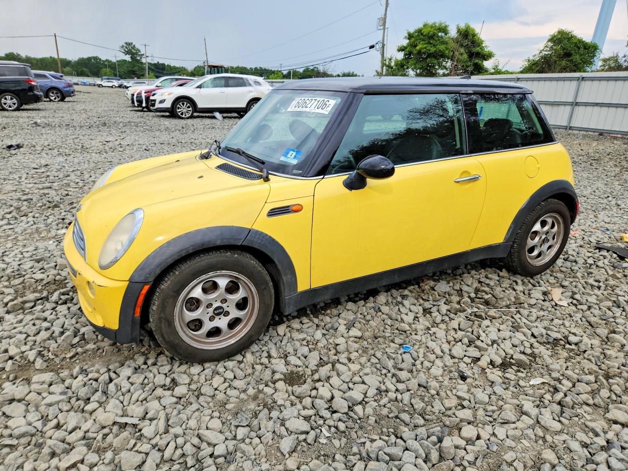 2005 Mini Cooper Yellow vin: WMWRC33555TJ72759