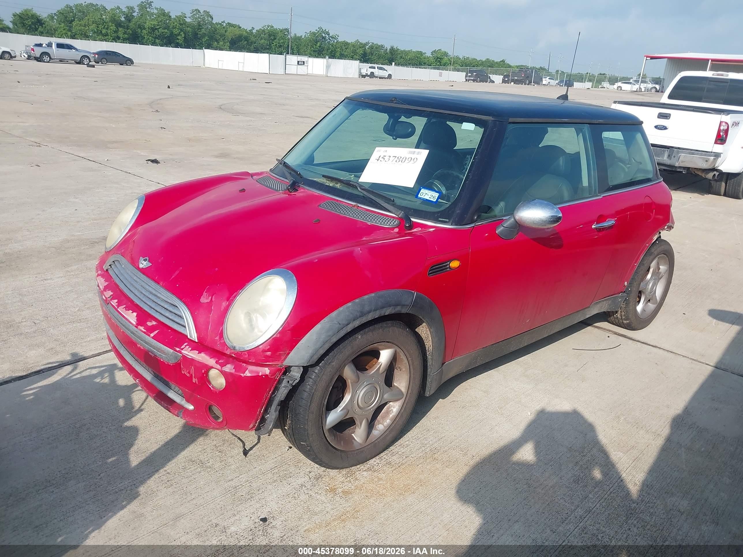 2005 Mini Cooper   Red vin: WMWRC33555TK62283