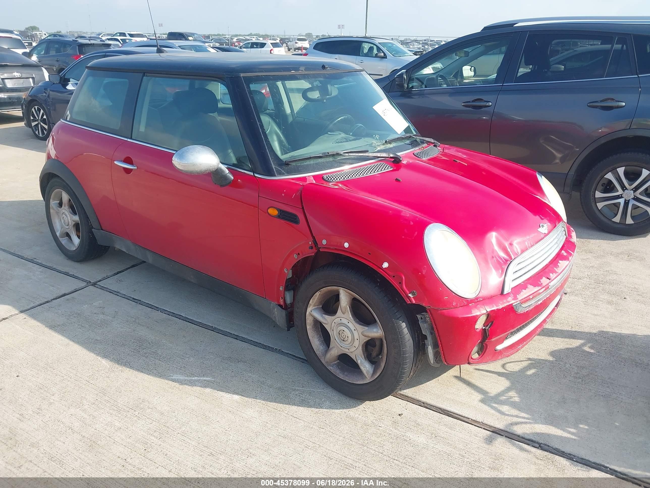 2005 Mini Cooper   Red vin: WMWRC33555TK62283