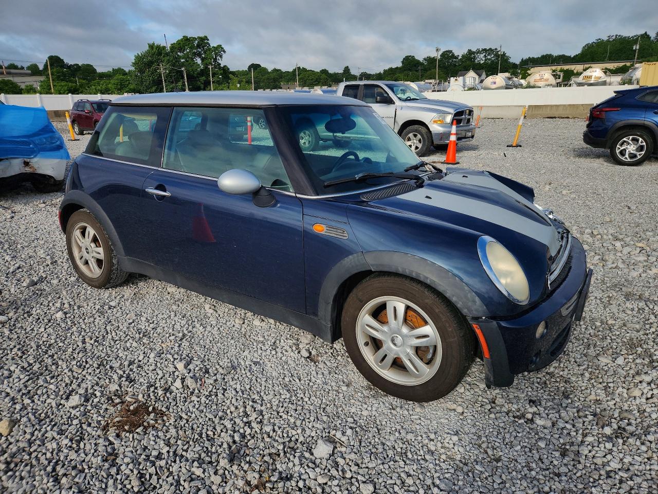 2006 Mini Cooper Синий vin: WMWRC33556TJ75954