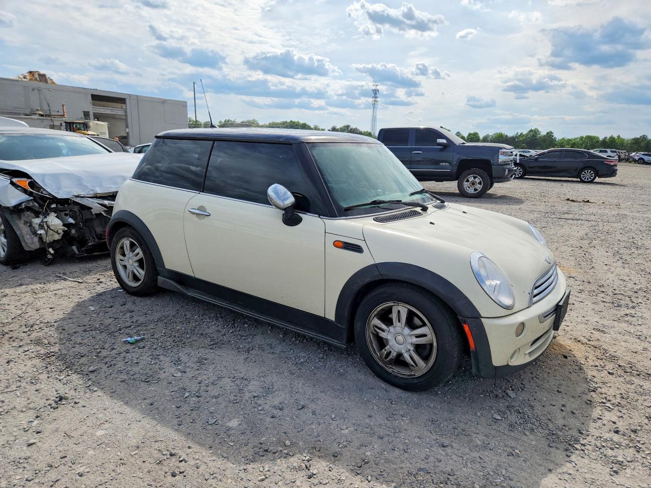 2006 Mini Cooper Cream vin: WMWRC33566TJ77485