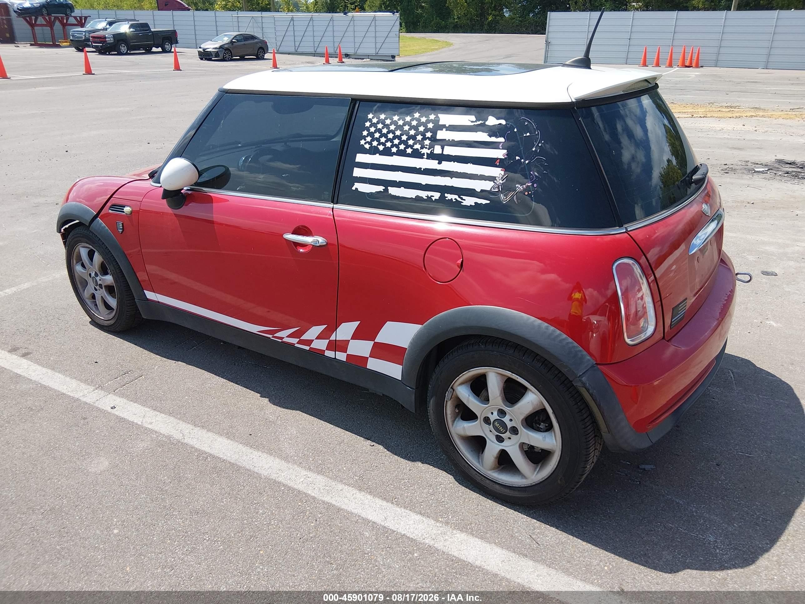 2006 Mini Cooper   Красный vin: WMWRC33566TK70877
