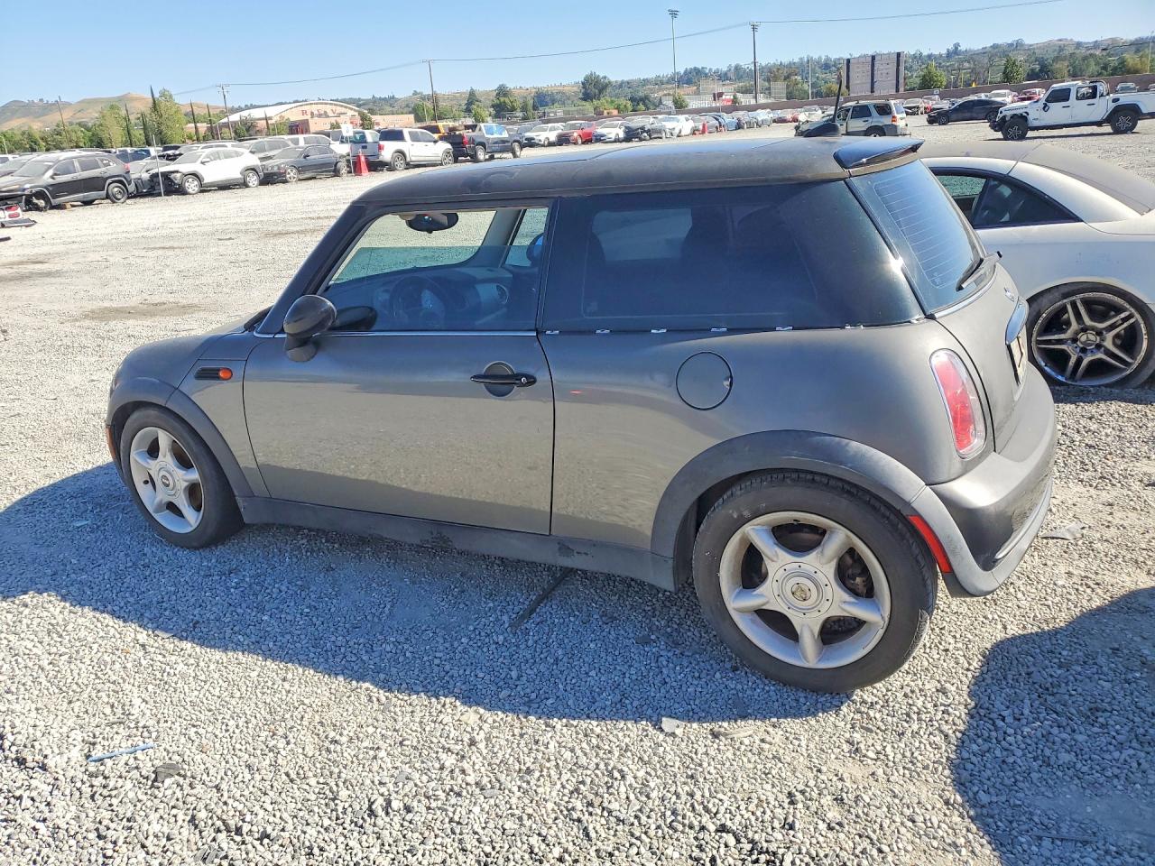 2006 Mini Cooper Gray vin: WMWRC33576TJ78774
