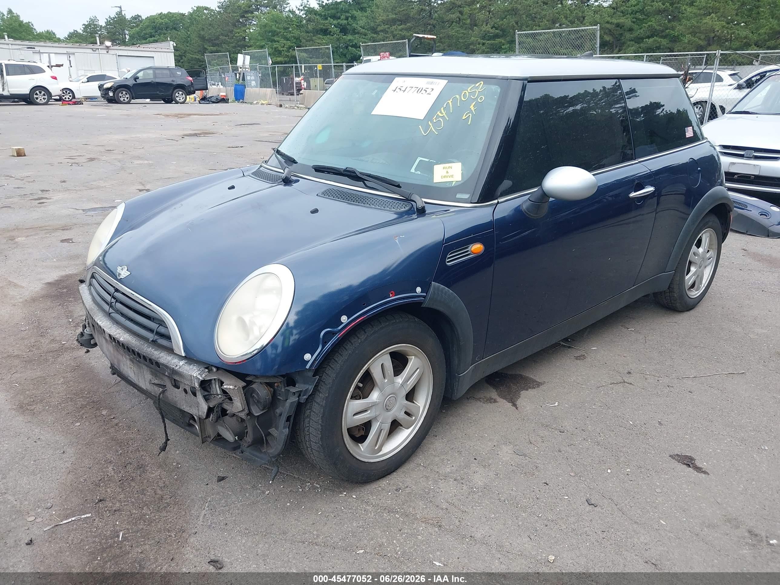 2006 Mini Cooper   Dark Blue vin: WMWRC33576TJ79553