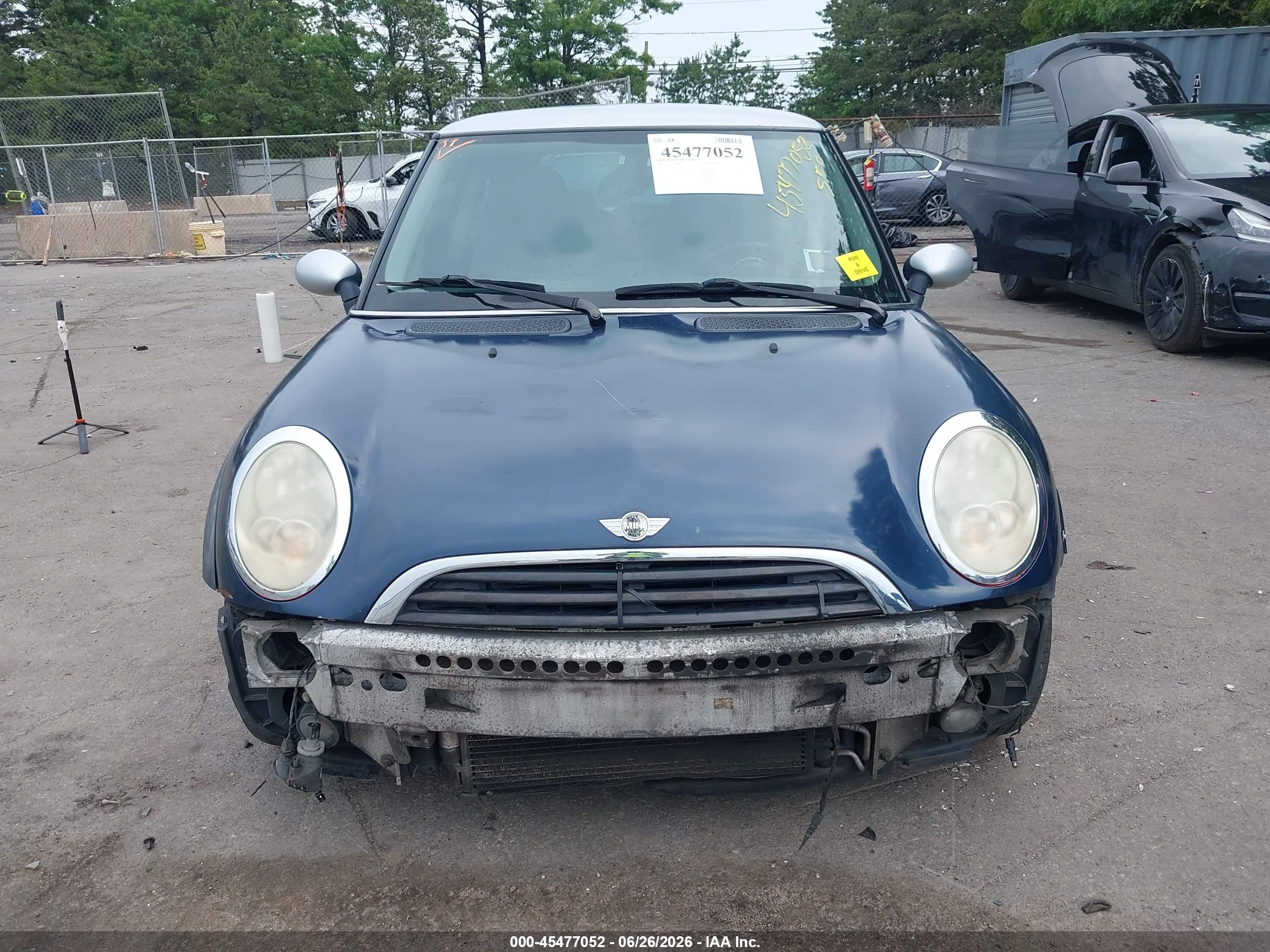 2006 Mini Cooper   Dark Blue vin: WMWRC33576TJ79553