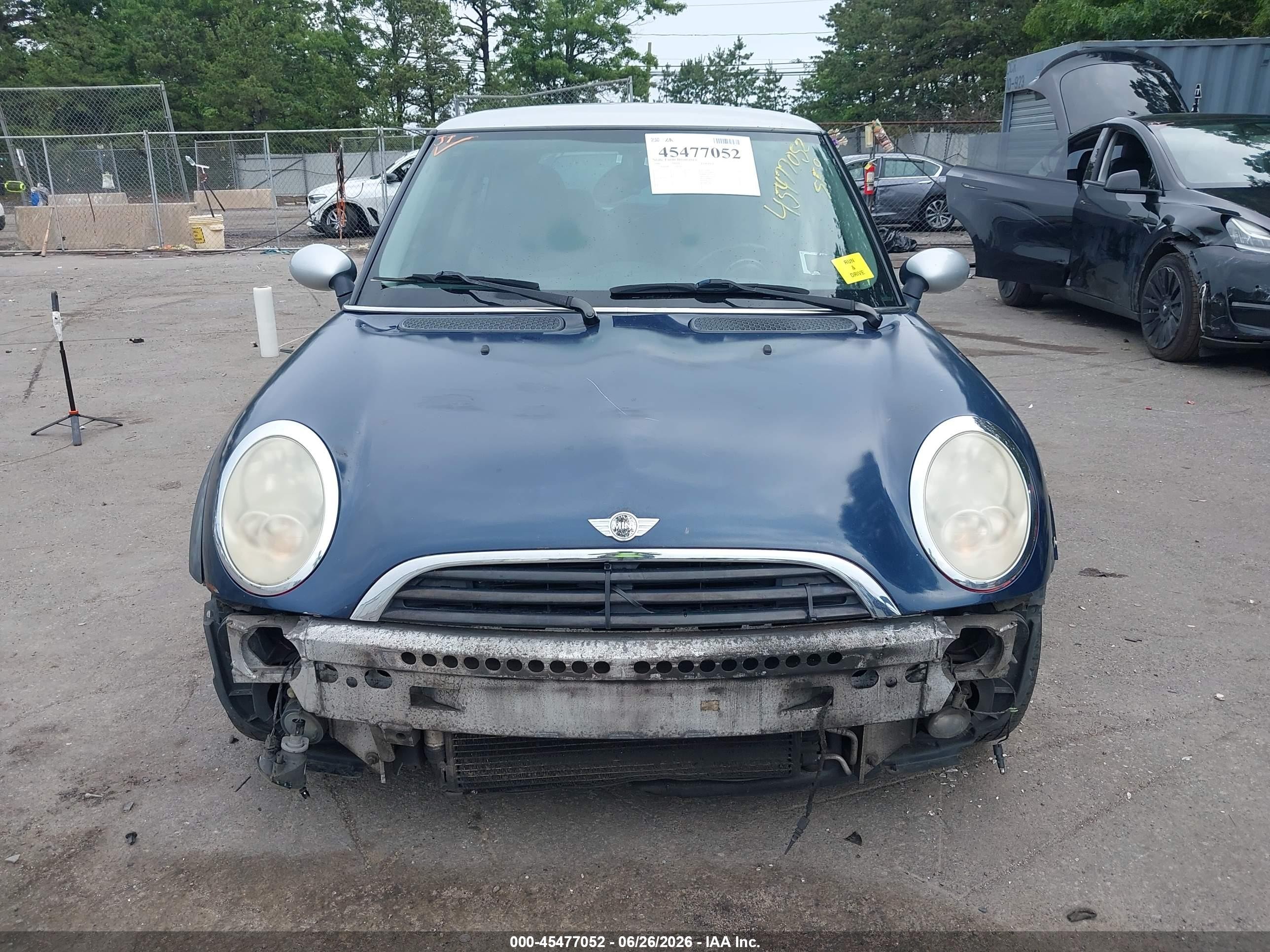 2006 Mini Cooper   Dark Blue vin: WMWRC33576TJ79553