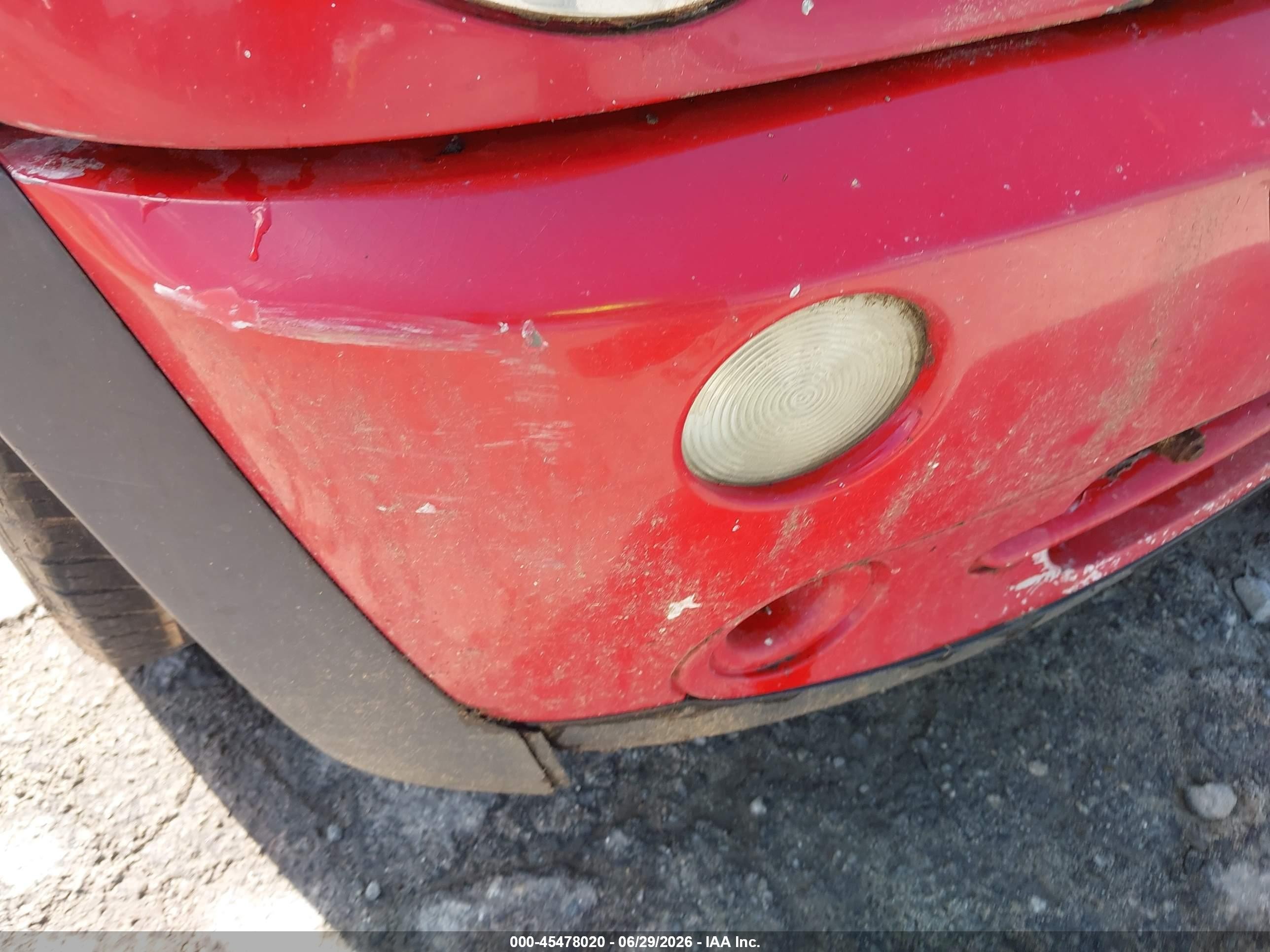 2005 Mini Cooper   Red vin: WMWRC33585TJ72223