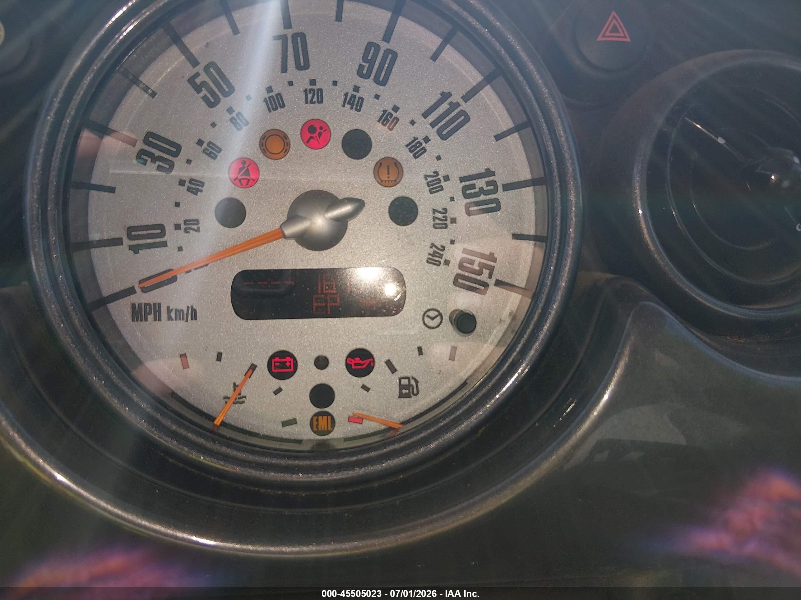 2006 Mini Cooper   Red vin: WMWRC33586TJ76077