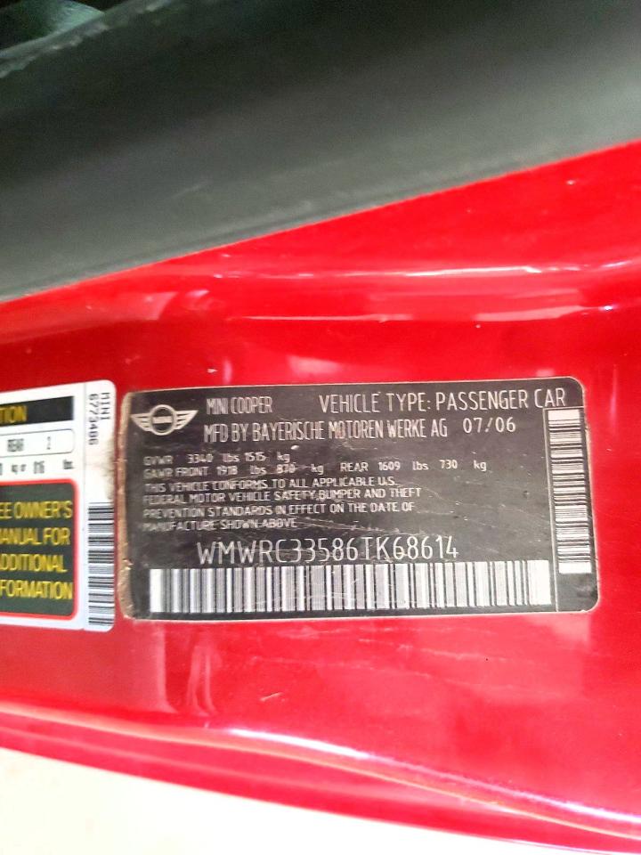 2006 Mini Cooper Red vin: WMWRC33586TK68614