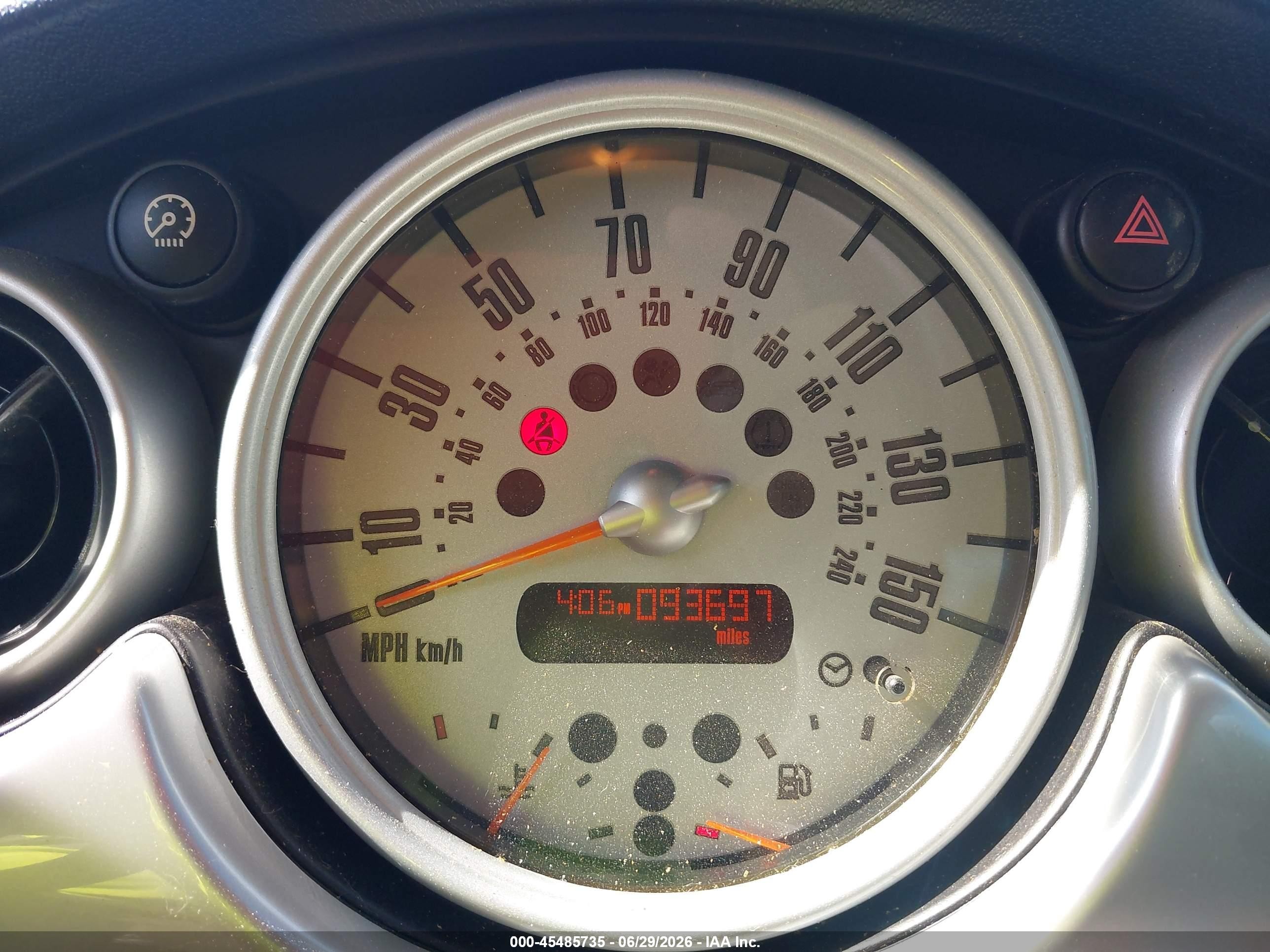 2006 Mini Cooper   Black vin: WMWRC33596TK65723