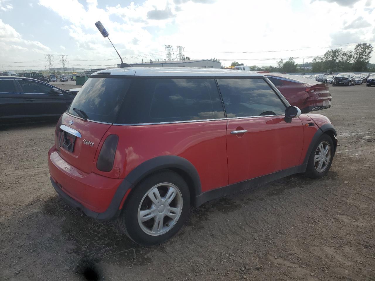2006 Mini Cooper Red vin: WMWRC33596TK70386