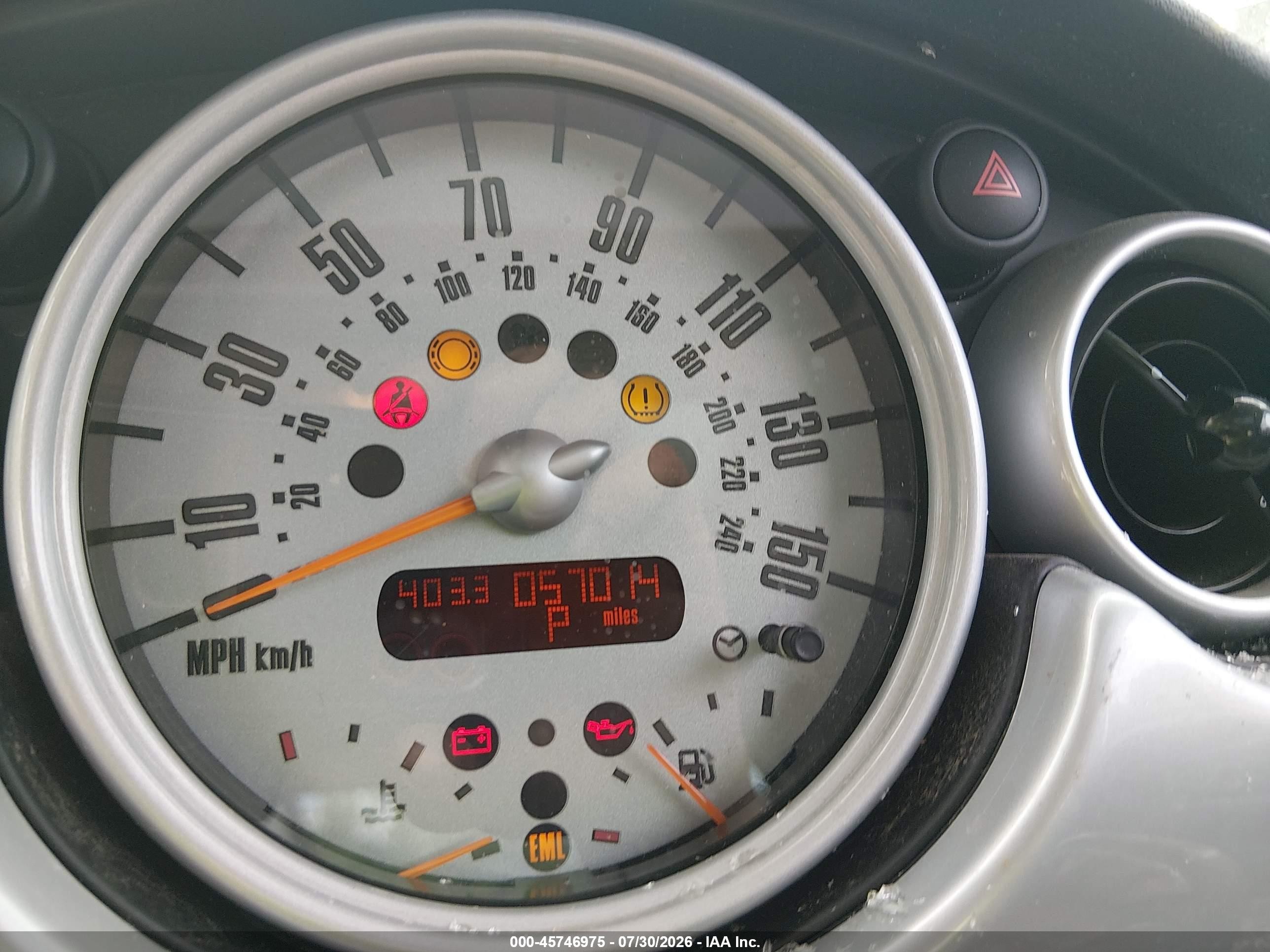 2005 Mini Cooper   Purple vin: WMWRC335X5TJ69338