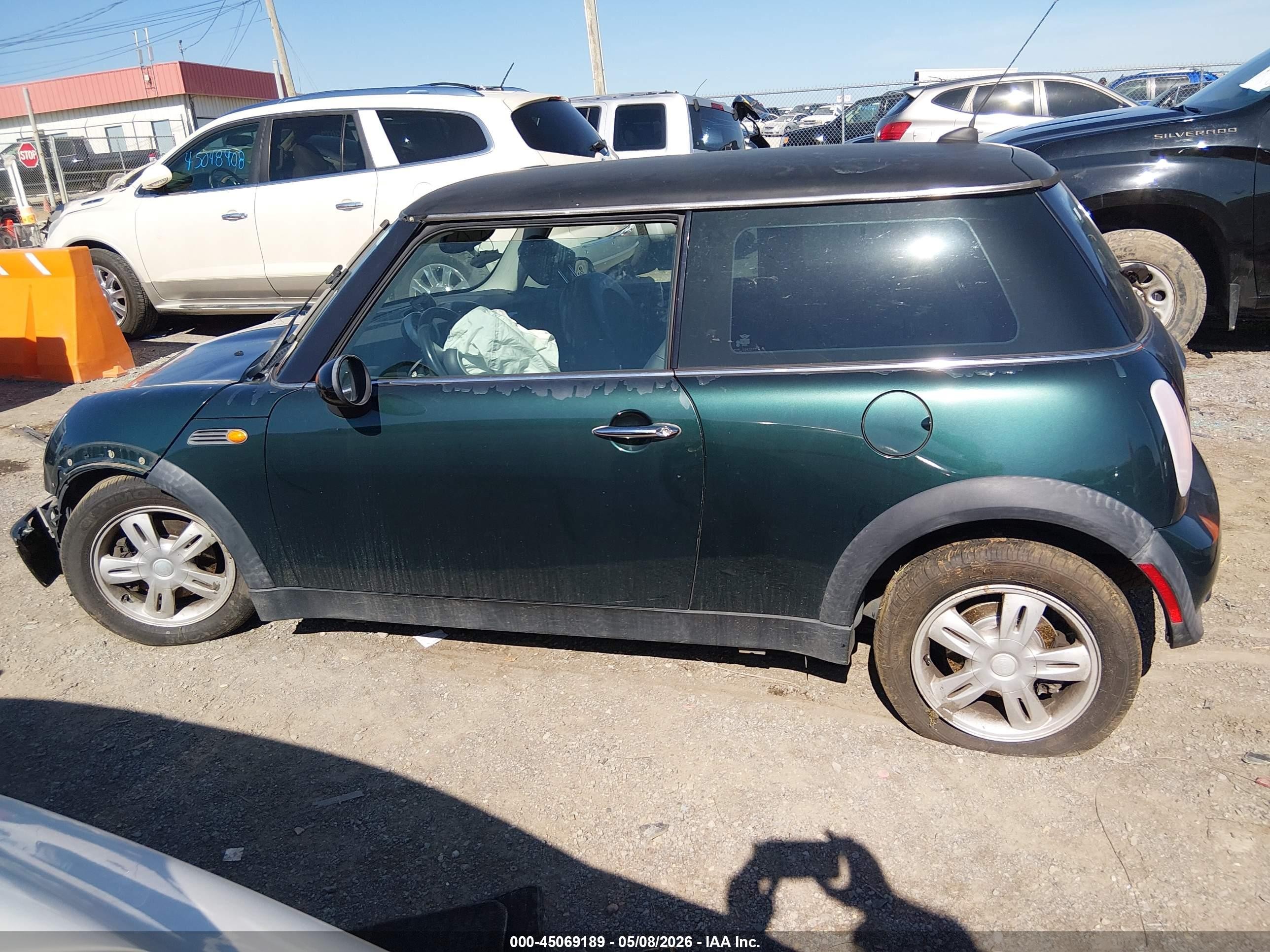 2006 Mini Cooper   Gray vin: WMWRC335X6TJ76968
