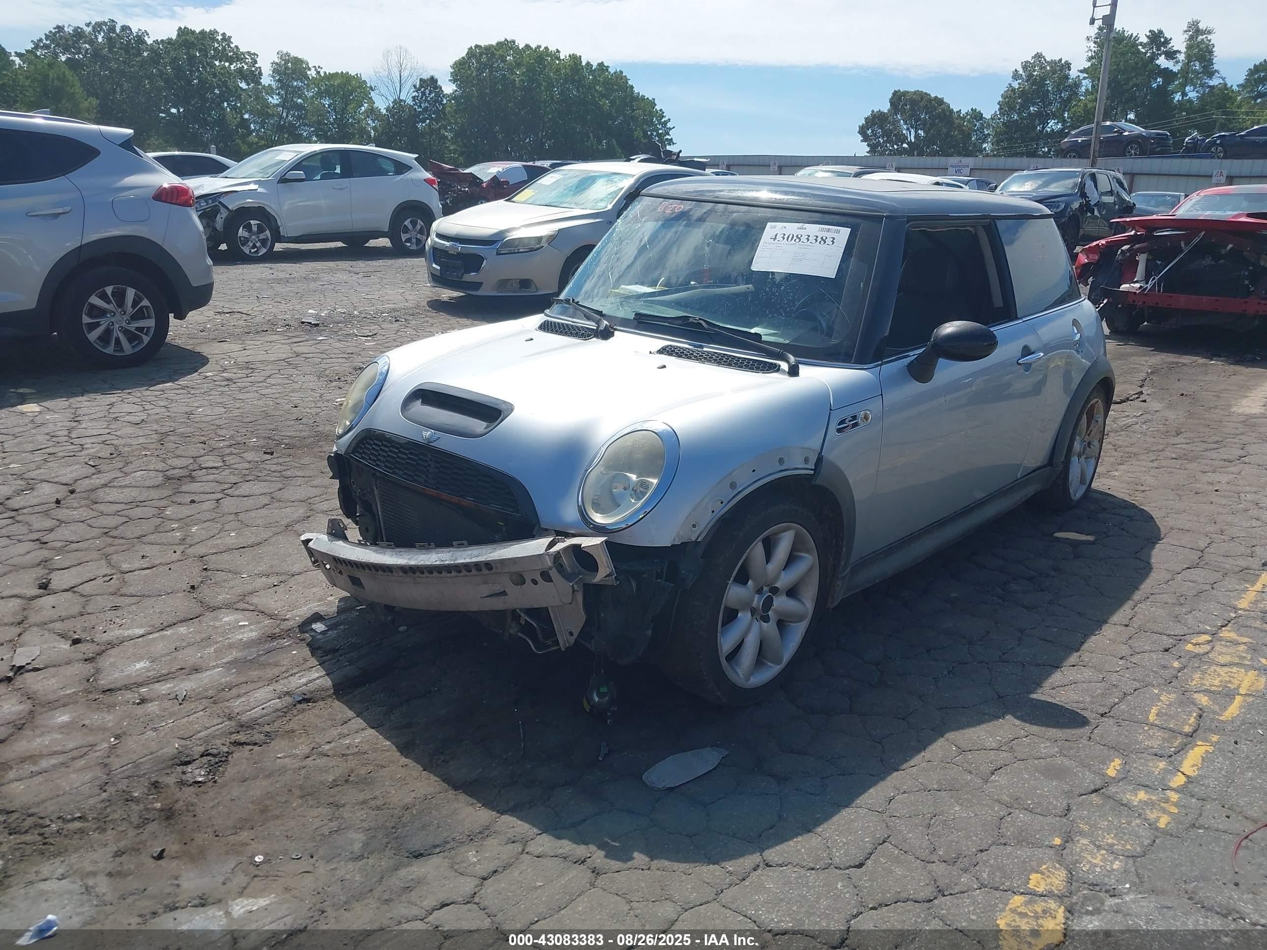 2002 Mini Cooper S   Silver vin: WMWRE33402TD56605