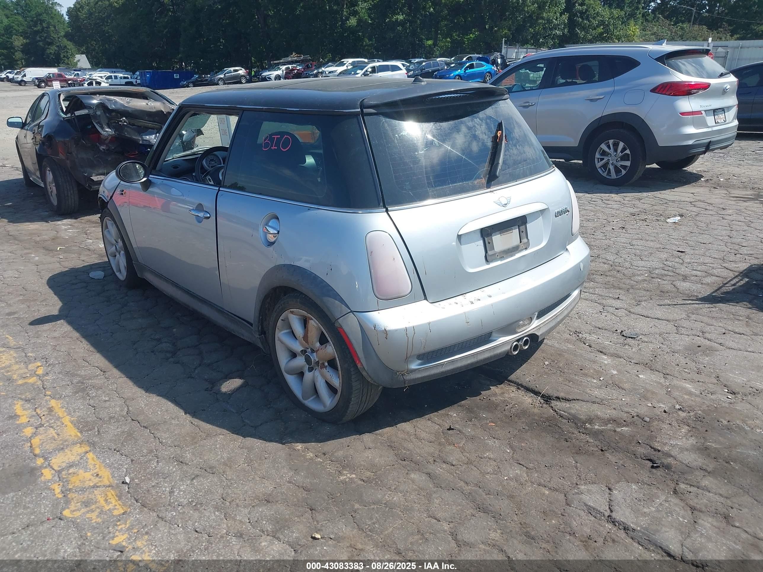 2002 Mini Cooper S   Silver vin: WMWRE33402TD56605
