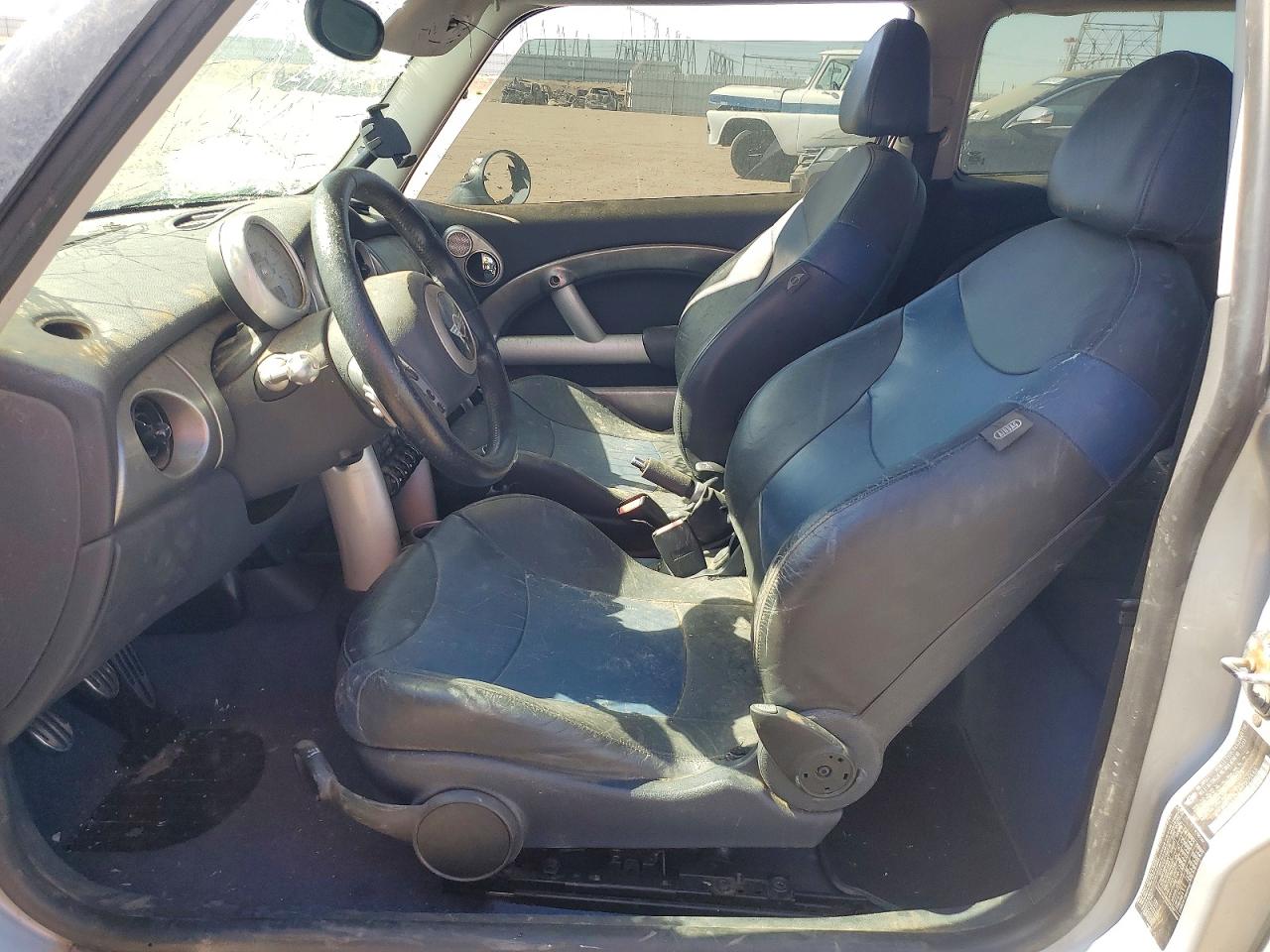 2004 Mini Cooper S Gray vin: WMWRE33424TD76468