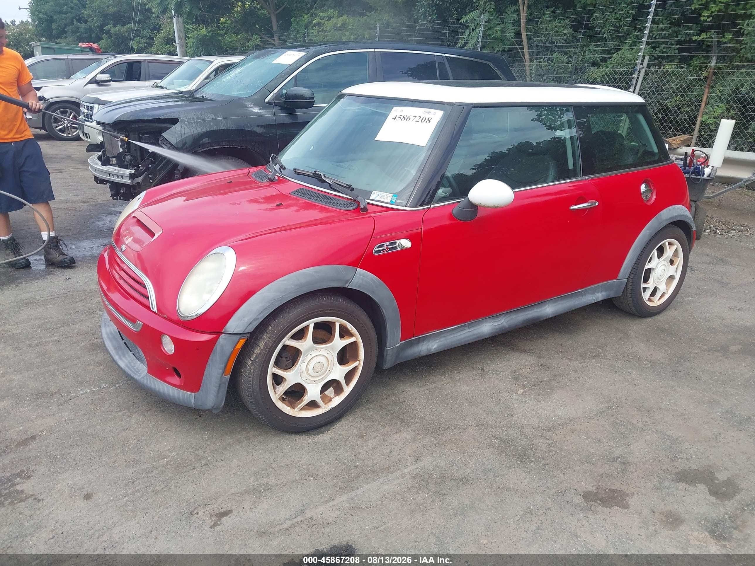 2002 Mini Cooper S   Red vin: WMWRE33432TD53083
