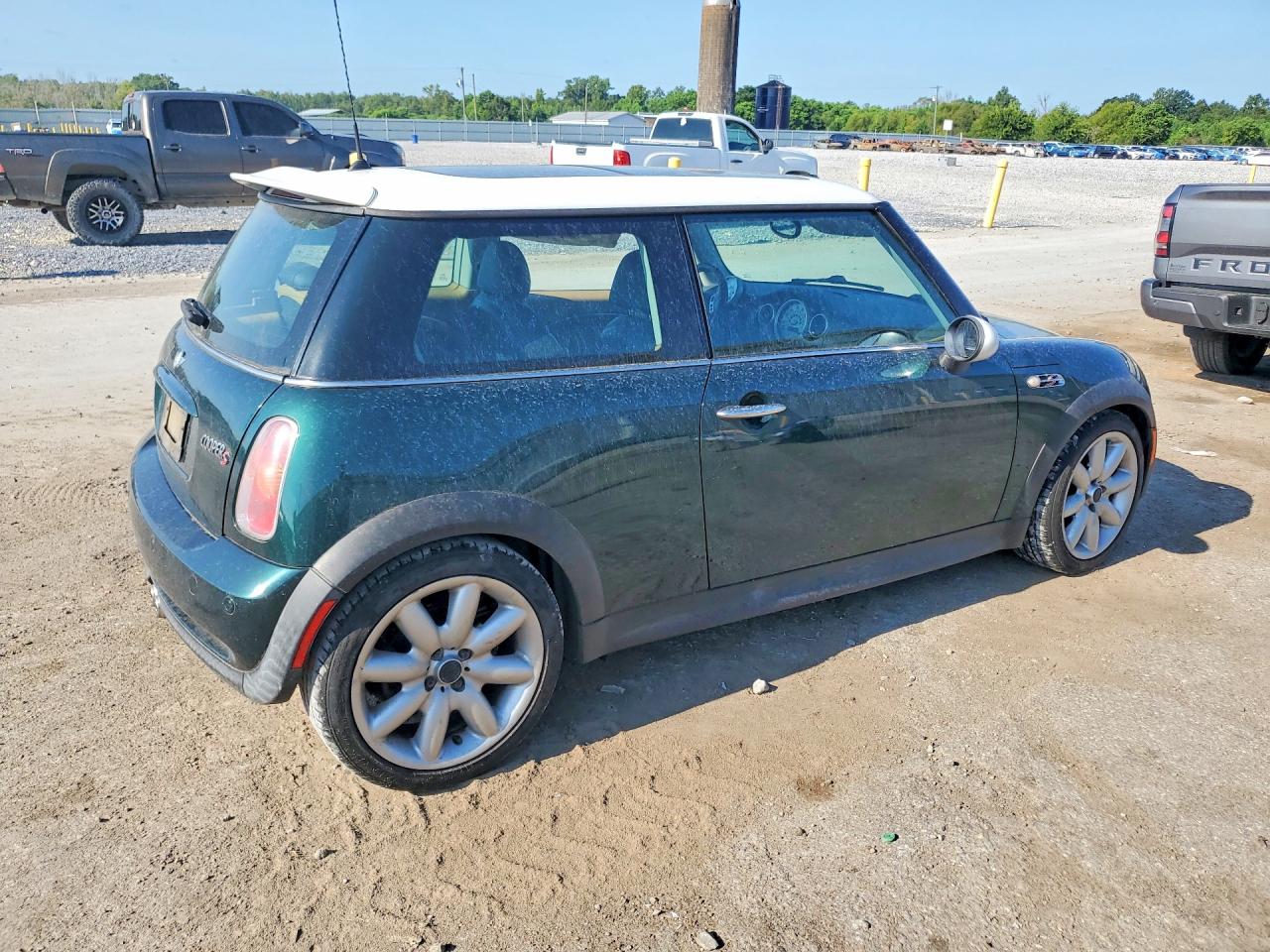 2004 Mini Cooper S Green vin: WMWRE33434TD84174