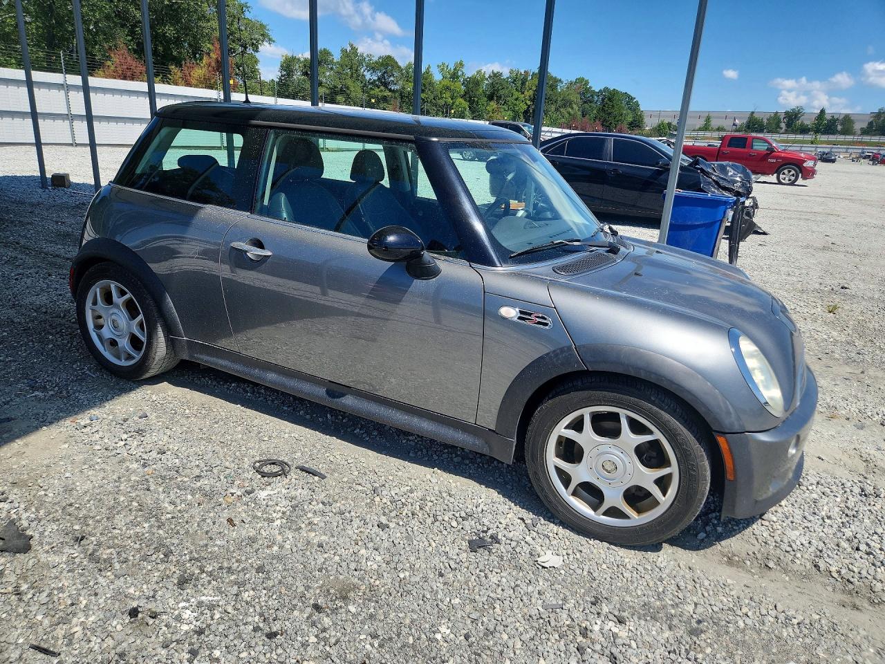 2004 Mini Cooper S Gray vin: WMWRE33434TD84935